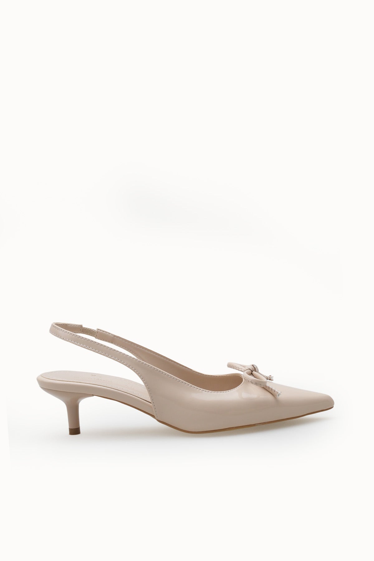 Riccon Kadın Sivri Burunlu Arkası Açık İnce Topuklu Ayakkabı 0012201 Ten Rugan