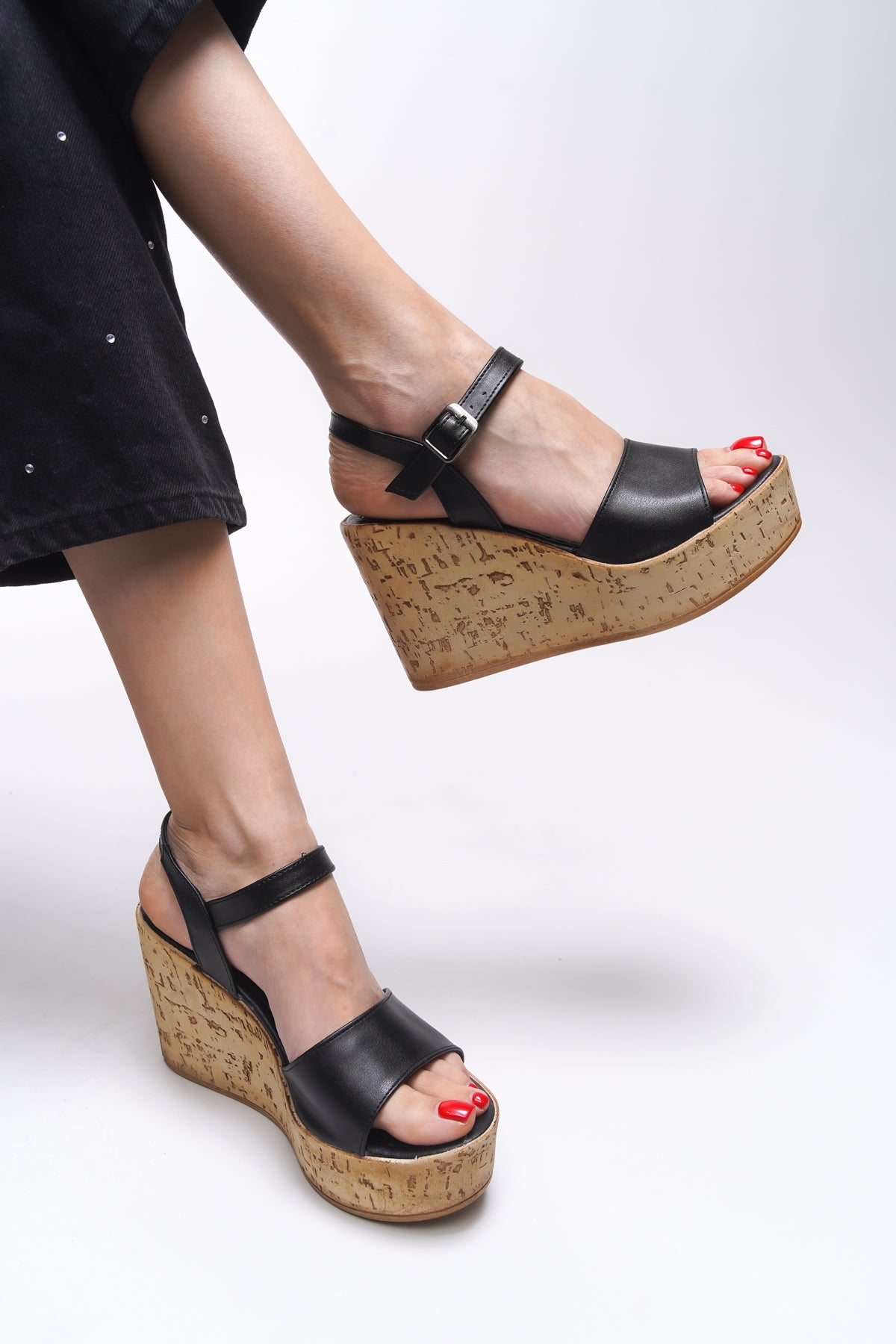 Riccon Avilthyl Kadın Dolgu Topuklu Sandalet 0012910