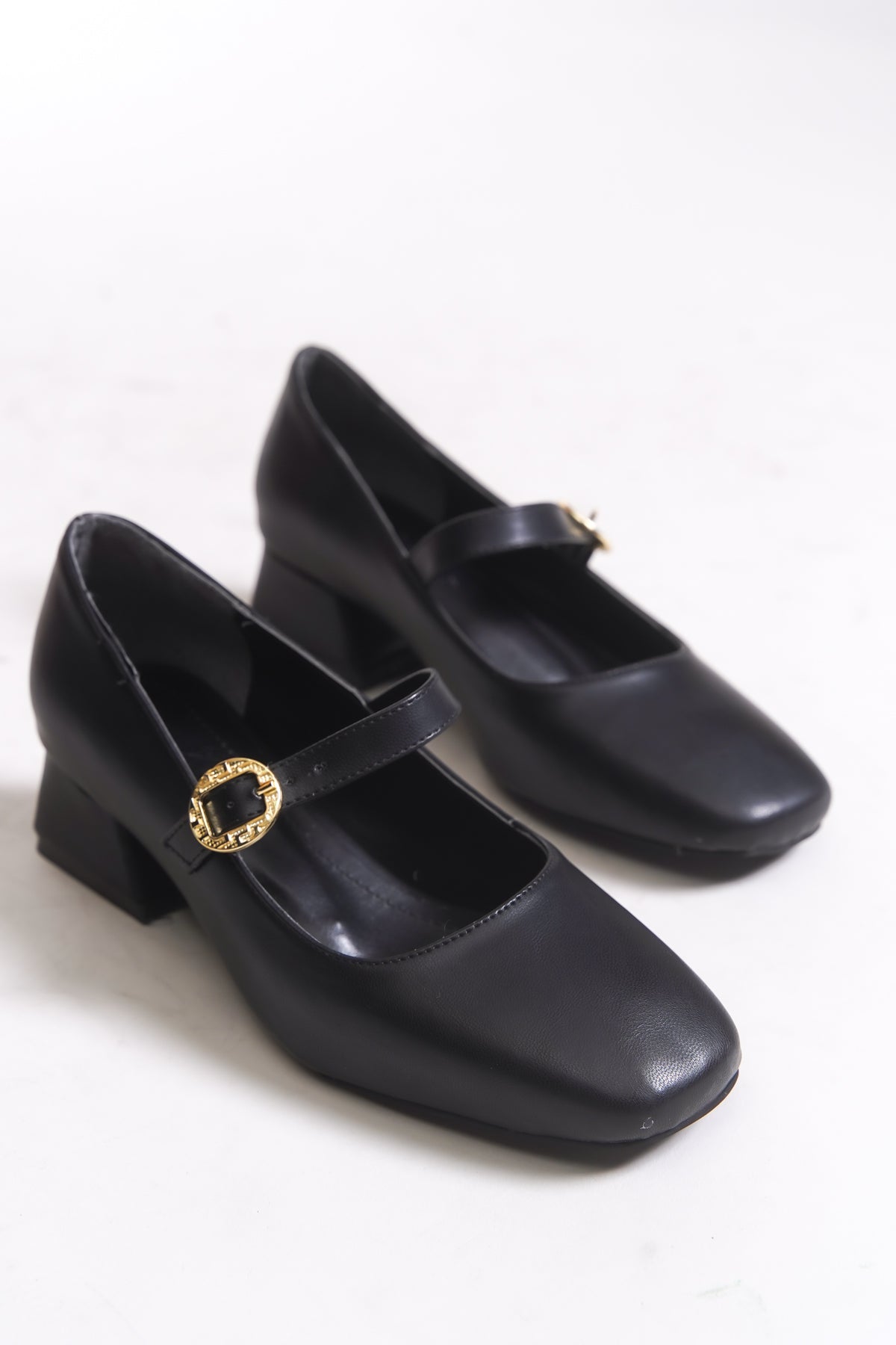 Riccon Miraveldin Kadın Topuklu Ayakkabı 00121122