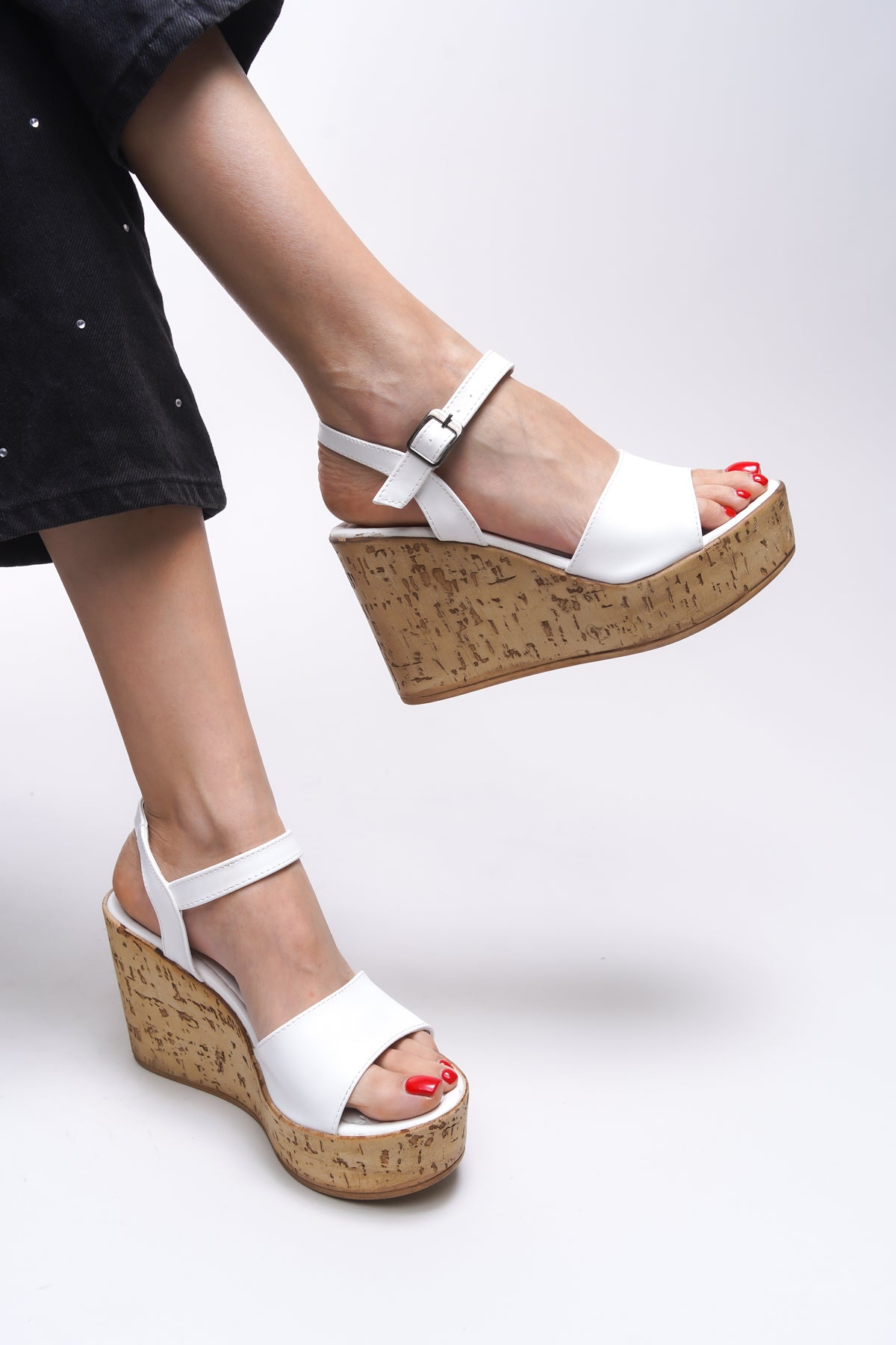 Riccon Avilthyl Kadın Dolgu Topuklu Sandalet 0012910