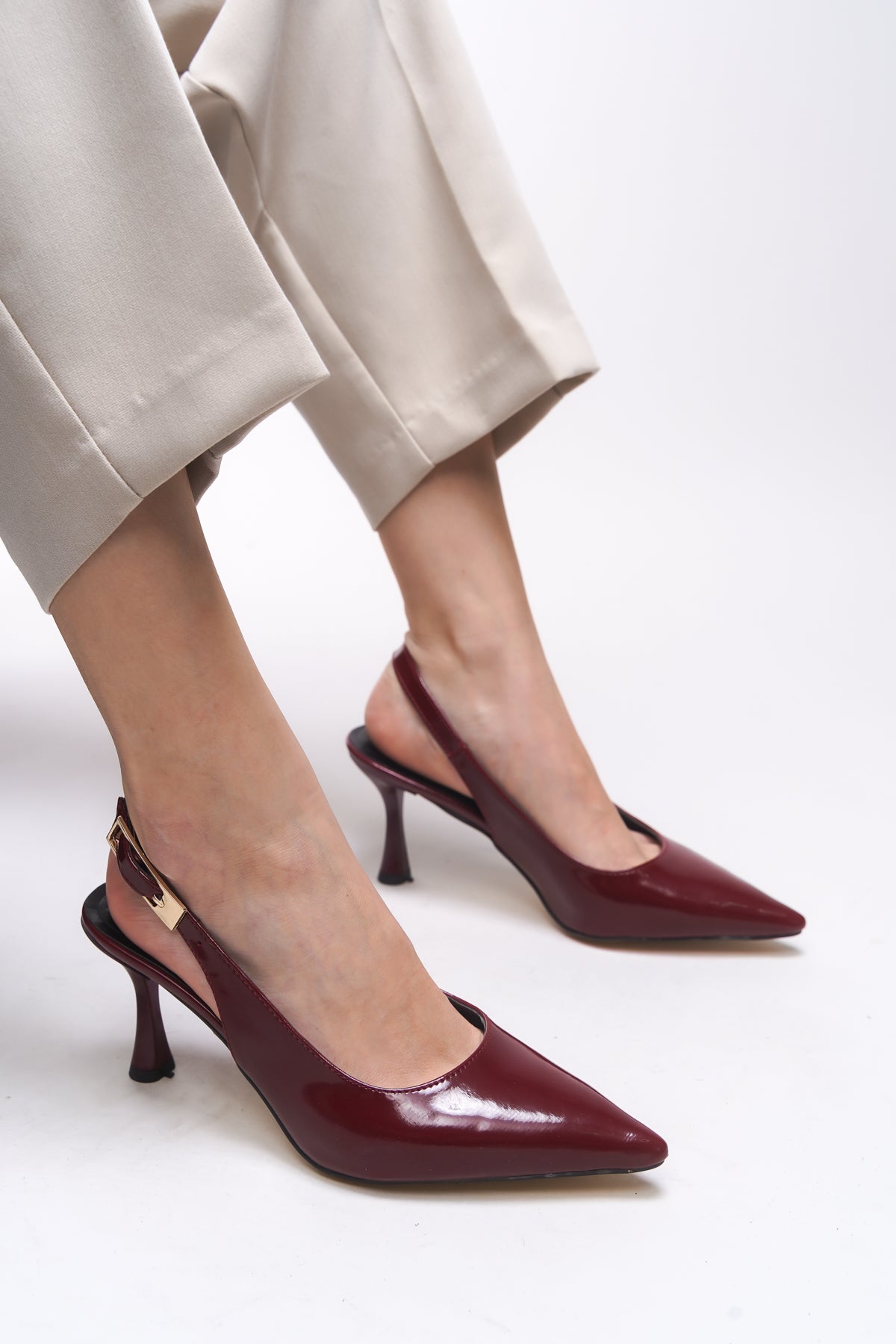 Riccon Theftrine Kadın Sivri Burun Topuklu Ayakkabı 0012106