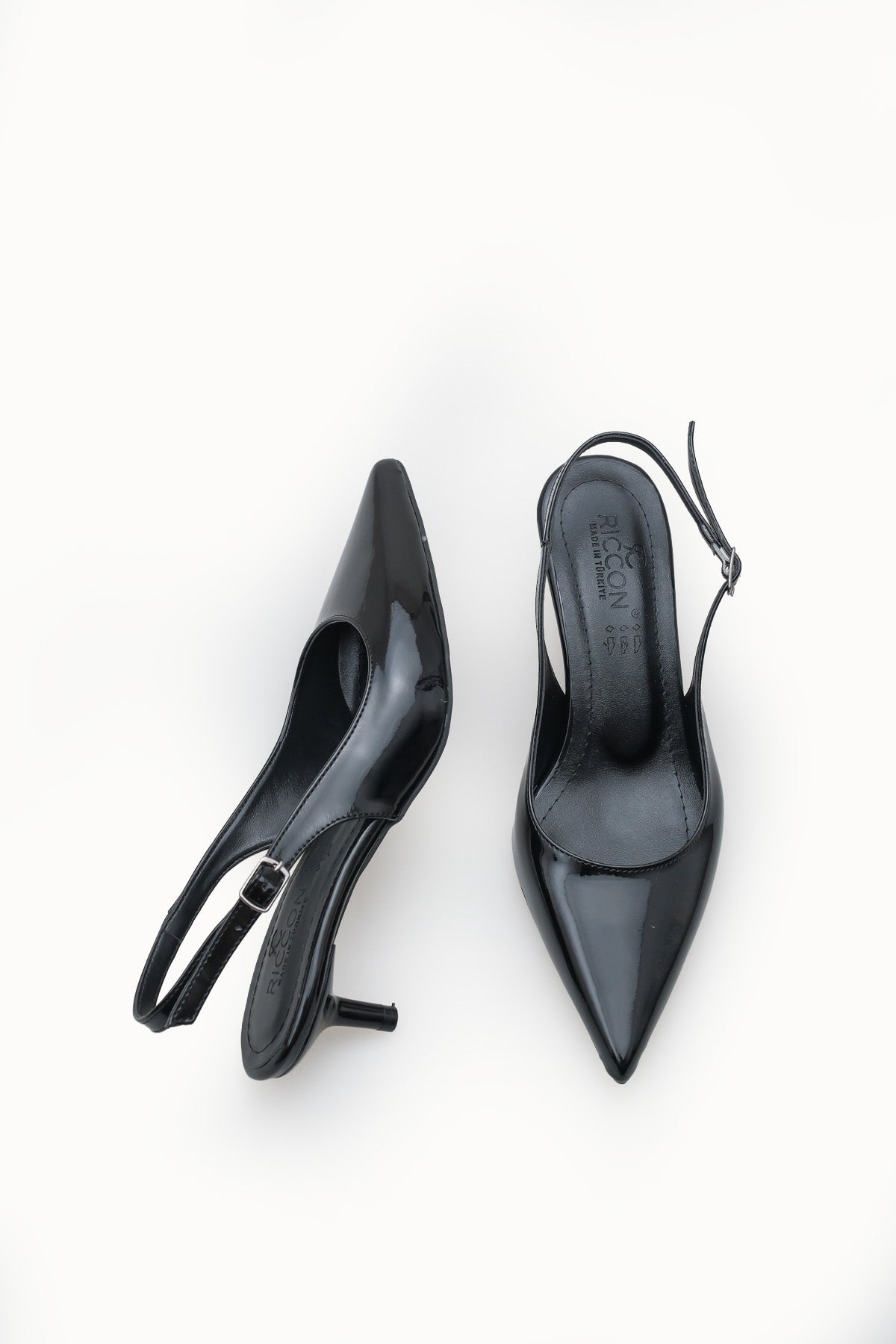 Riccon Kadın Sivri Burunlu Arkası Açık İnce Topuklu Ayakkabı 0012200 Siyah Rugan