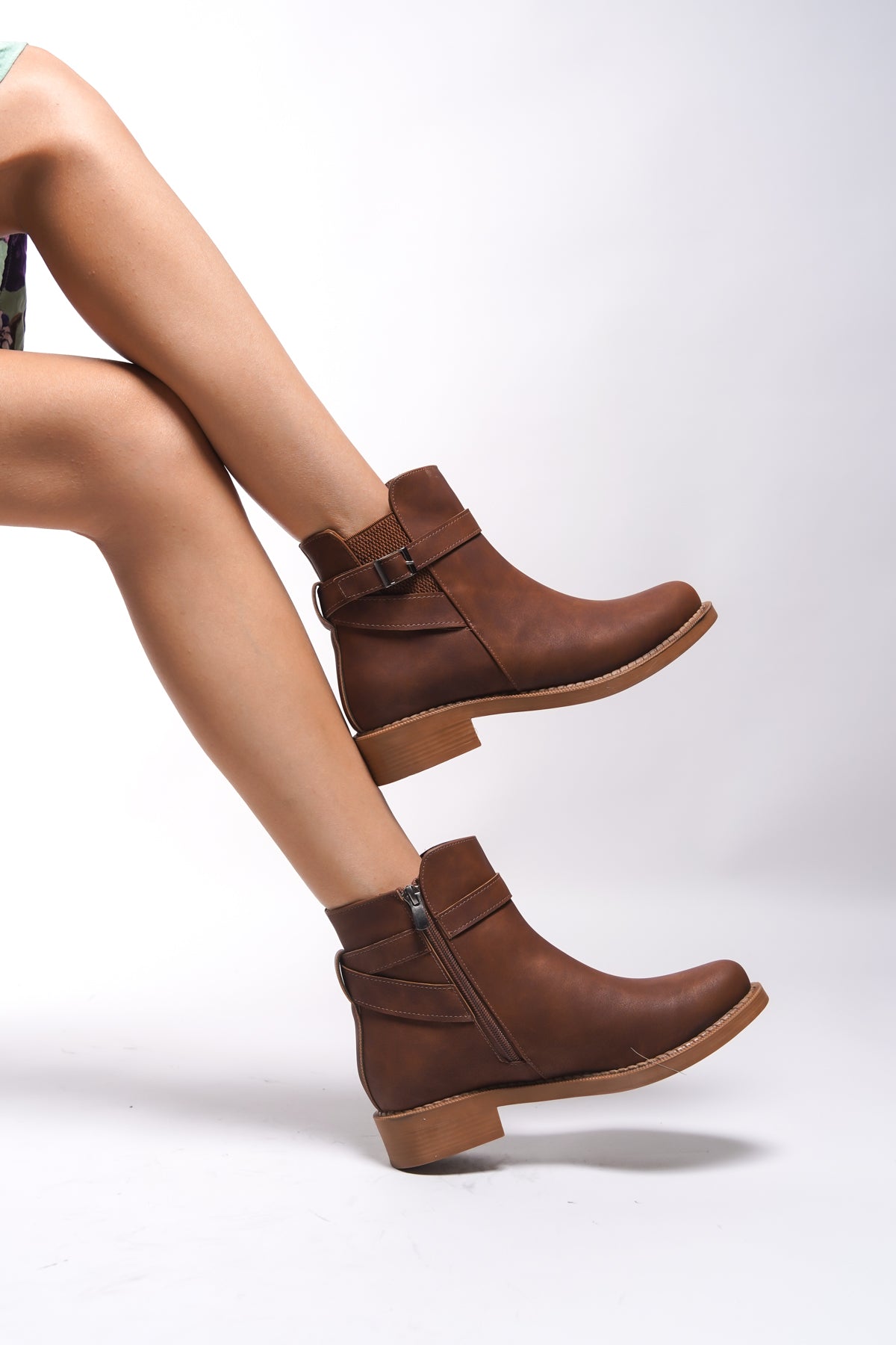 Riccon Elyedelia Kadın Toka Detaylı Lastikli Bot 0012452