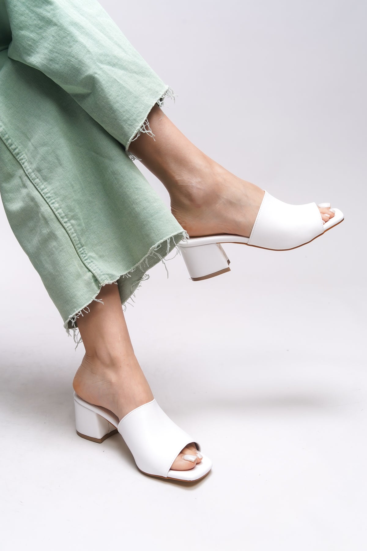 Riccon Wolrithe Kadın Topuklu Terlik 0012125