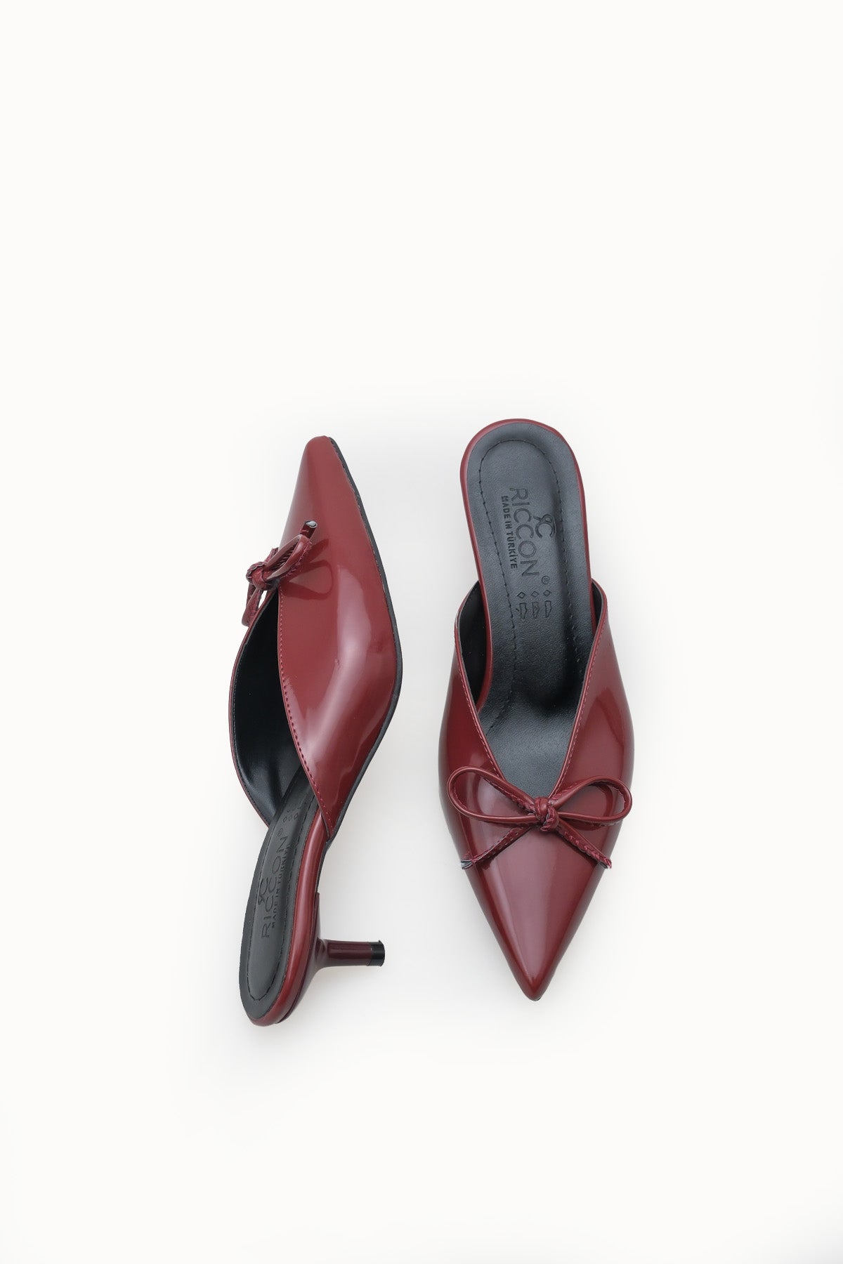 Riccon Kadın Sivri Burunlu İnce Topuklu Terlik 0012211 Bordo Rugan