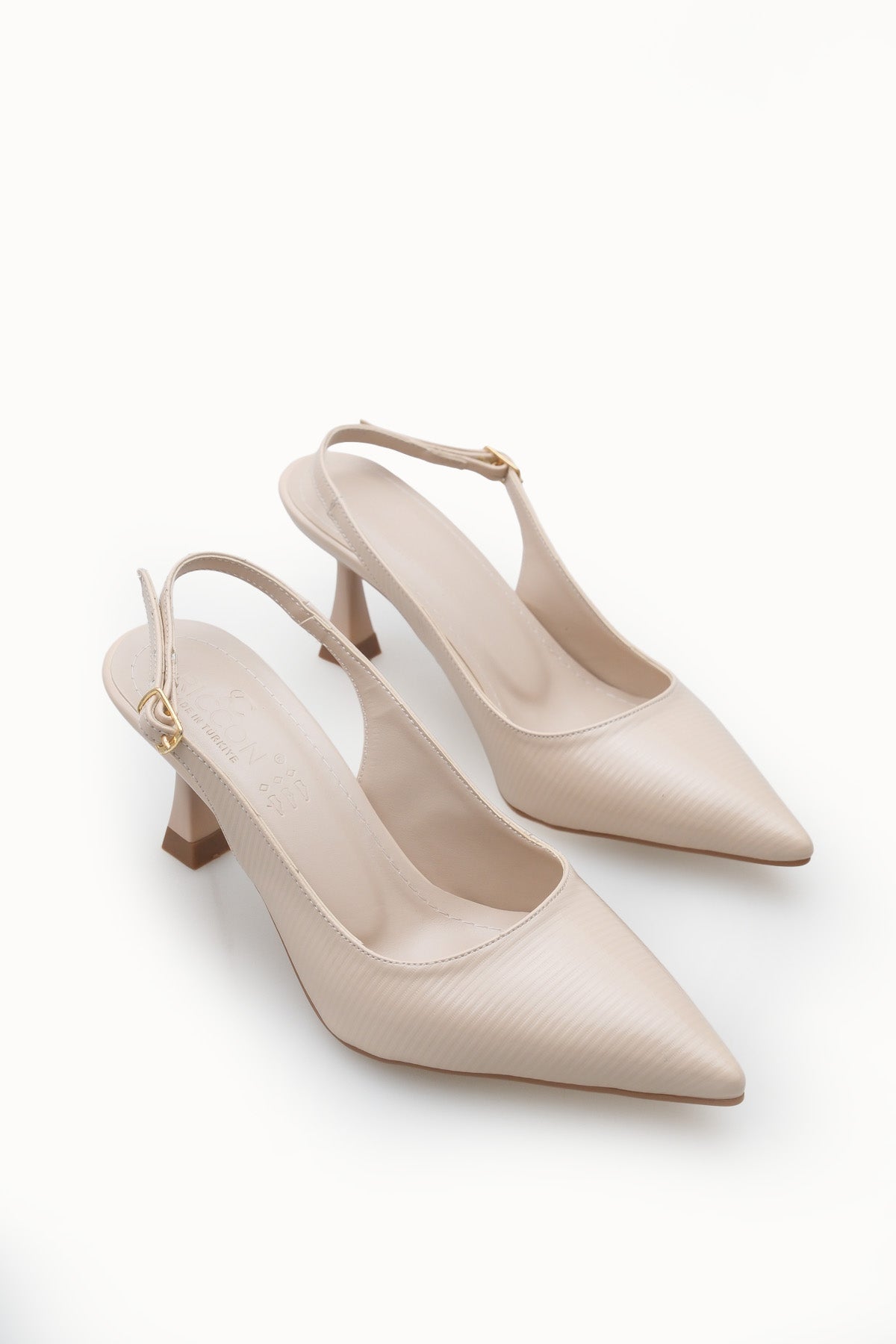 Riccon Kadın Sivri Burunlu Arkası Açık İnce Topuklu Ayakkabı 0012720 Ten Rugan