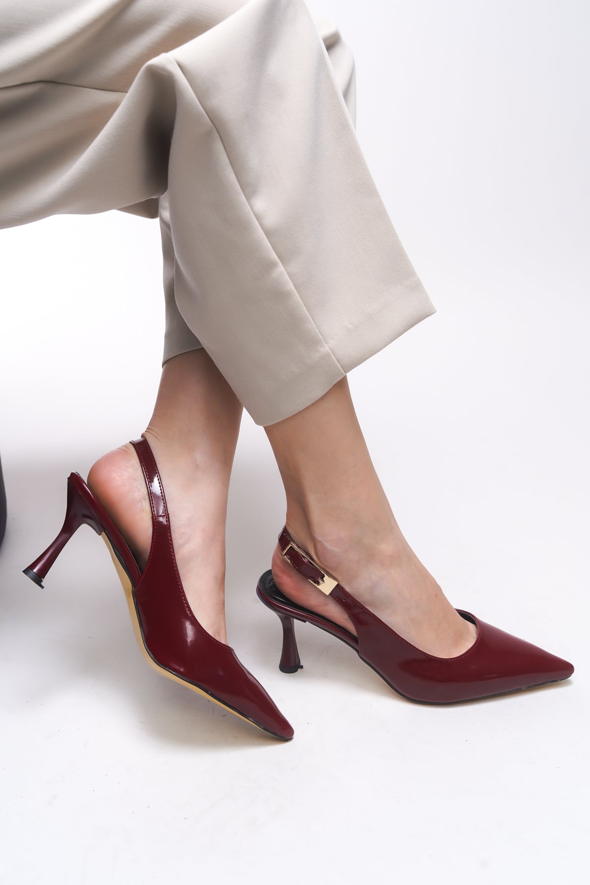 Riccon Theftrine Kadın Sivri Burun Topuklu Ayakkabı 0012106