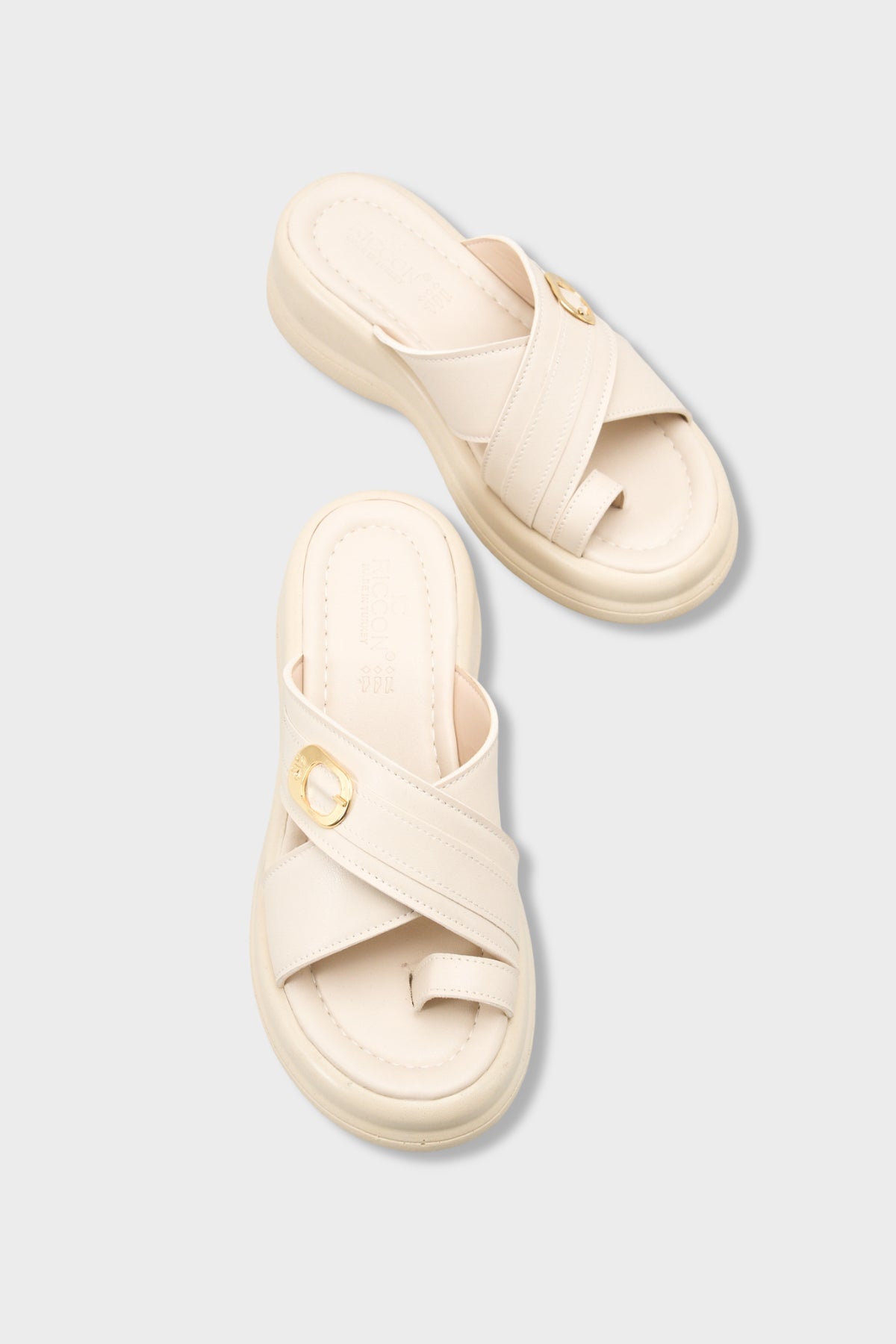 Riccon Kadın Parmak Arası Terlik 00121026 Bej