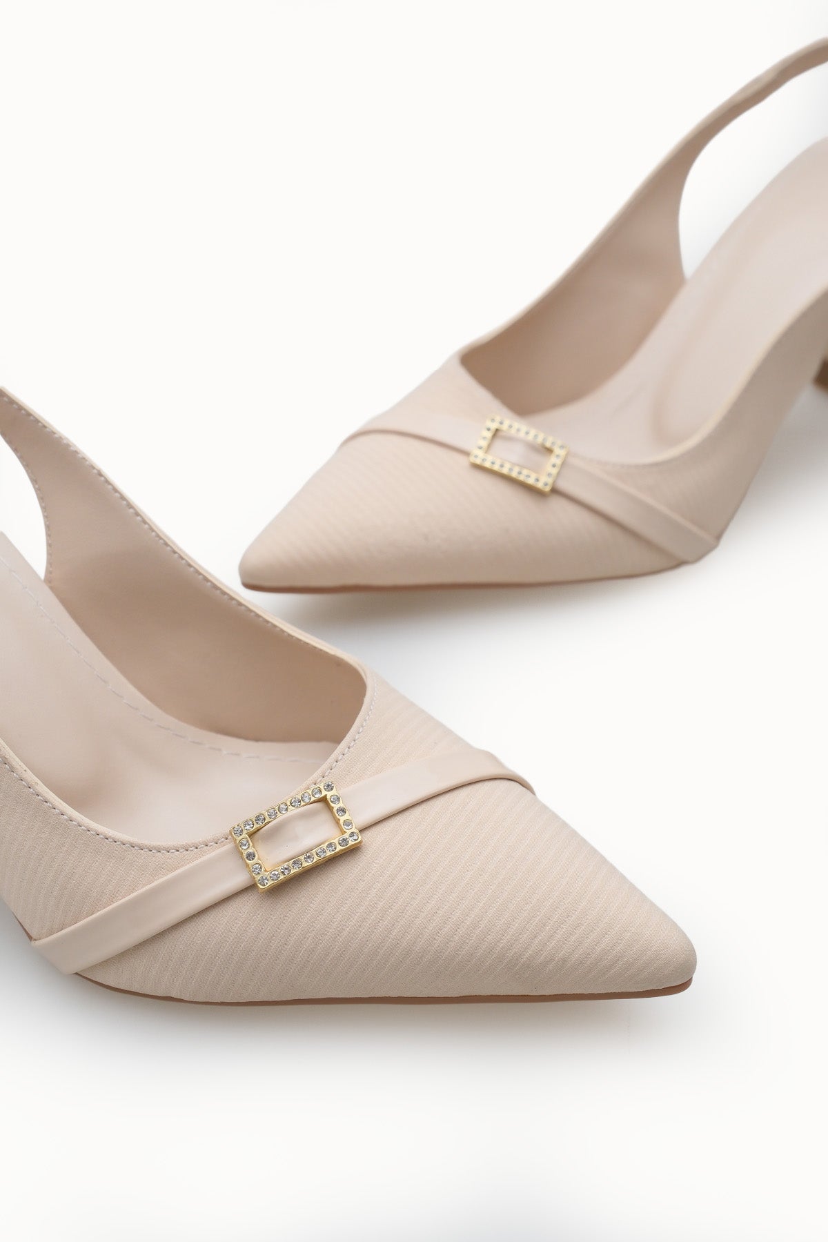 Riccon Kadın Sivri Burunlu Arkası Açık İnce Topuklu Ayakkabı 0012712 Mat Ten Çizgili