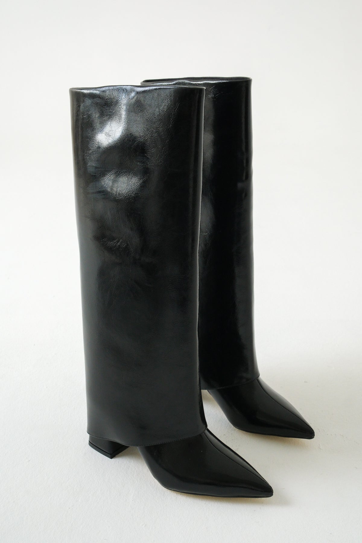 Riccon Takılıp Çıkarılabilen Tozluk Detaylı Sivri Burunlu 2in1 Kadın Çizme Bot