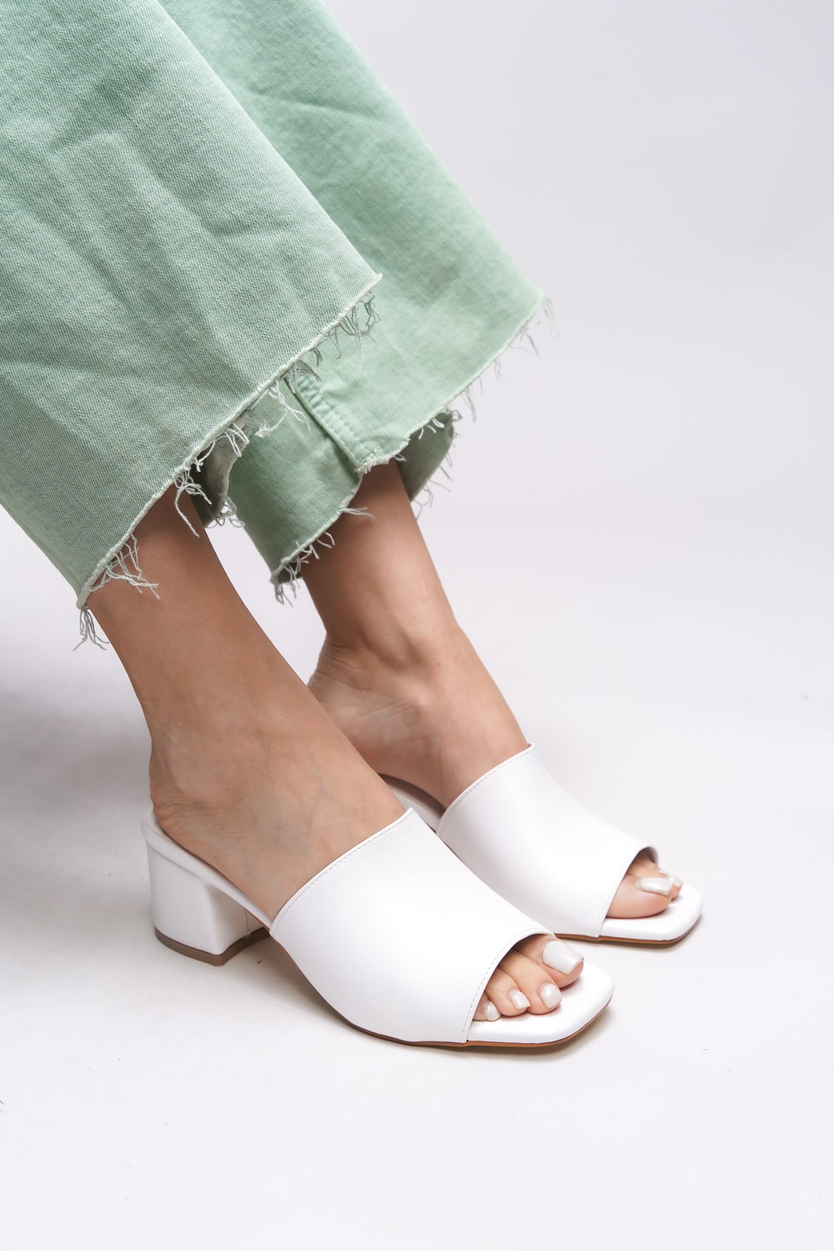 Riccon Wolrithe Kadın Topuklu Terlik 0012125