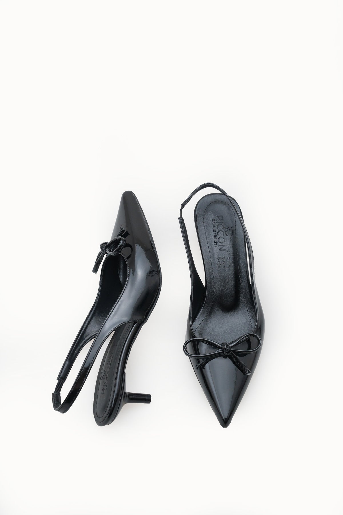 Riccon Kadın Sivri Burunlu Arkası Açık İnce Topuklu Ayakkabı 0012201 Siyah Rugan