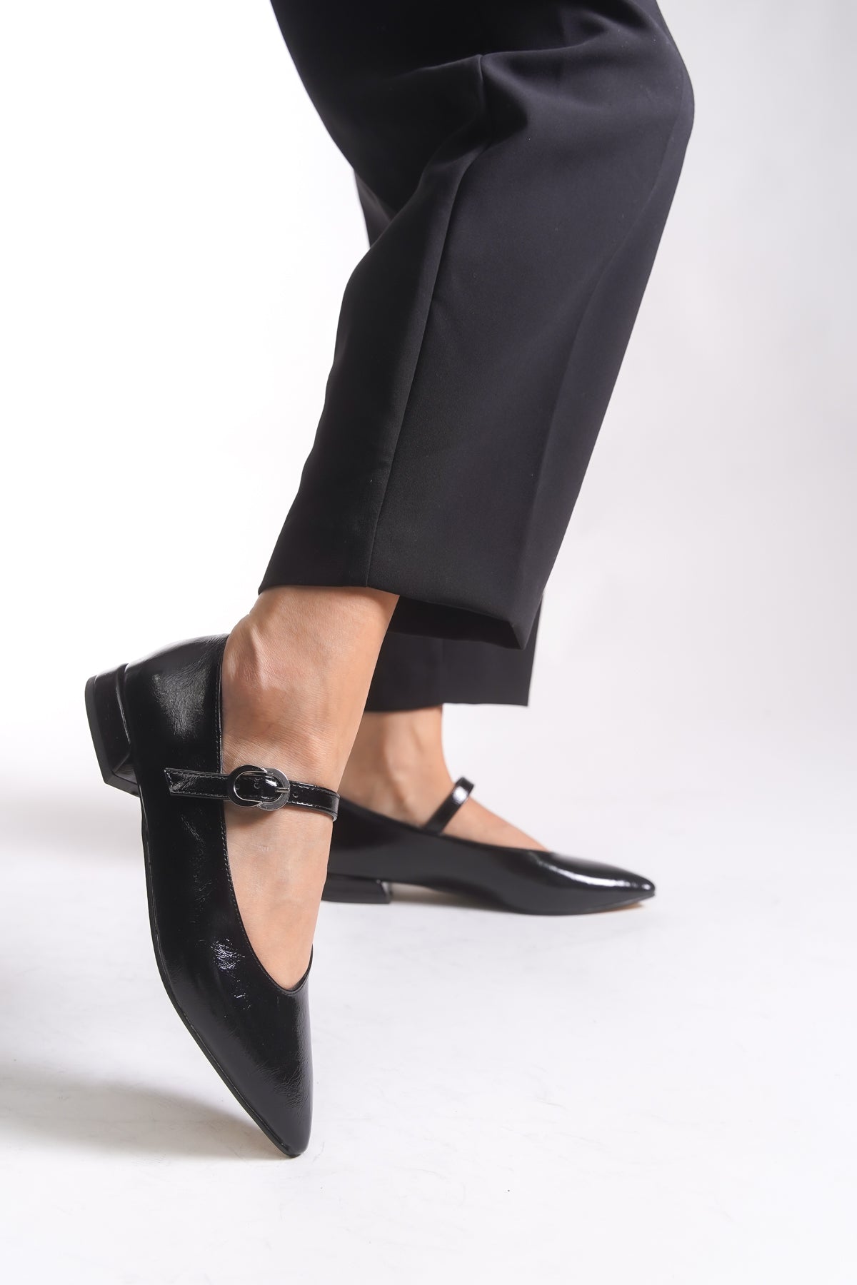 Riccon Kadın Sivri Burun Babet 0012501