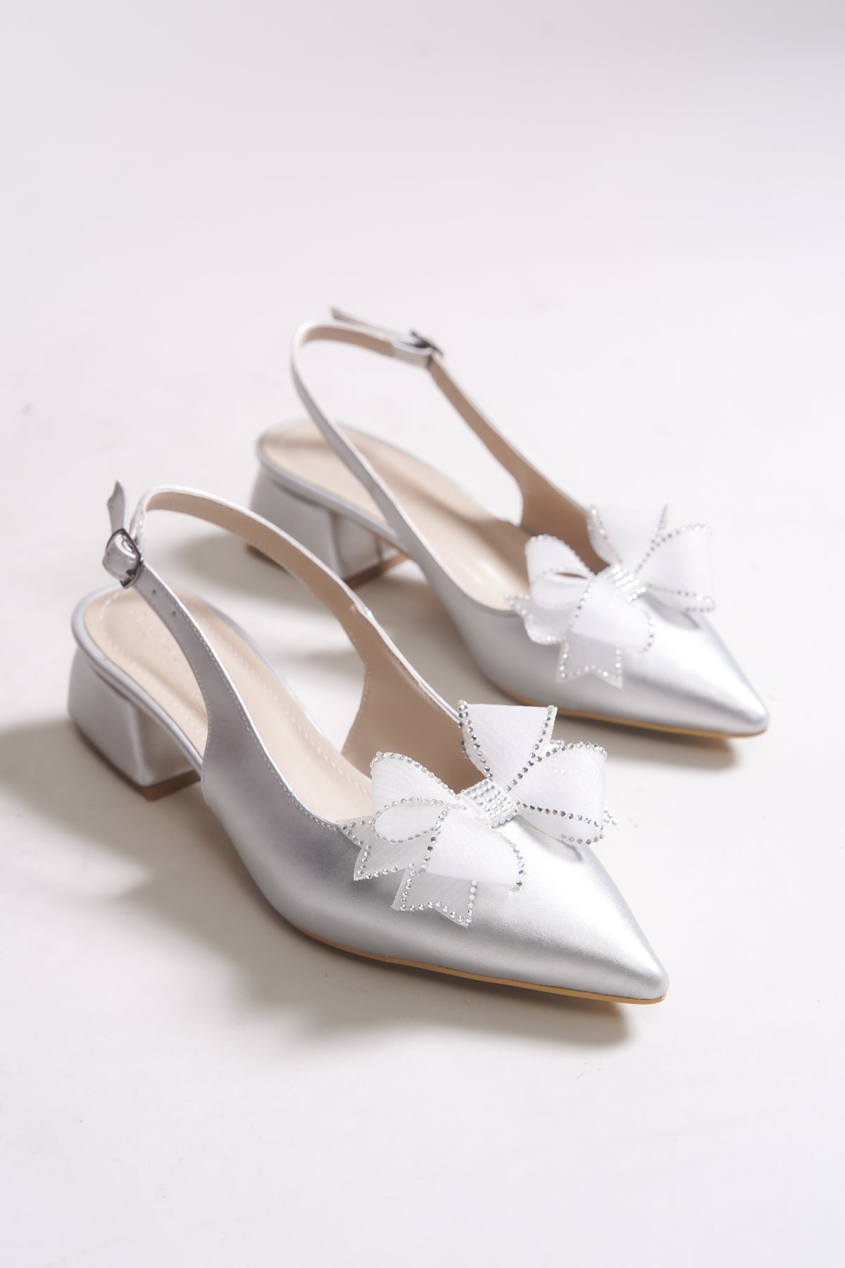 Riccon Elyenria Arkası Açık Sivri Burunlu Kadın Topuklu Ayakkabı 0012126