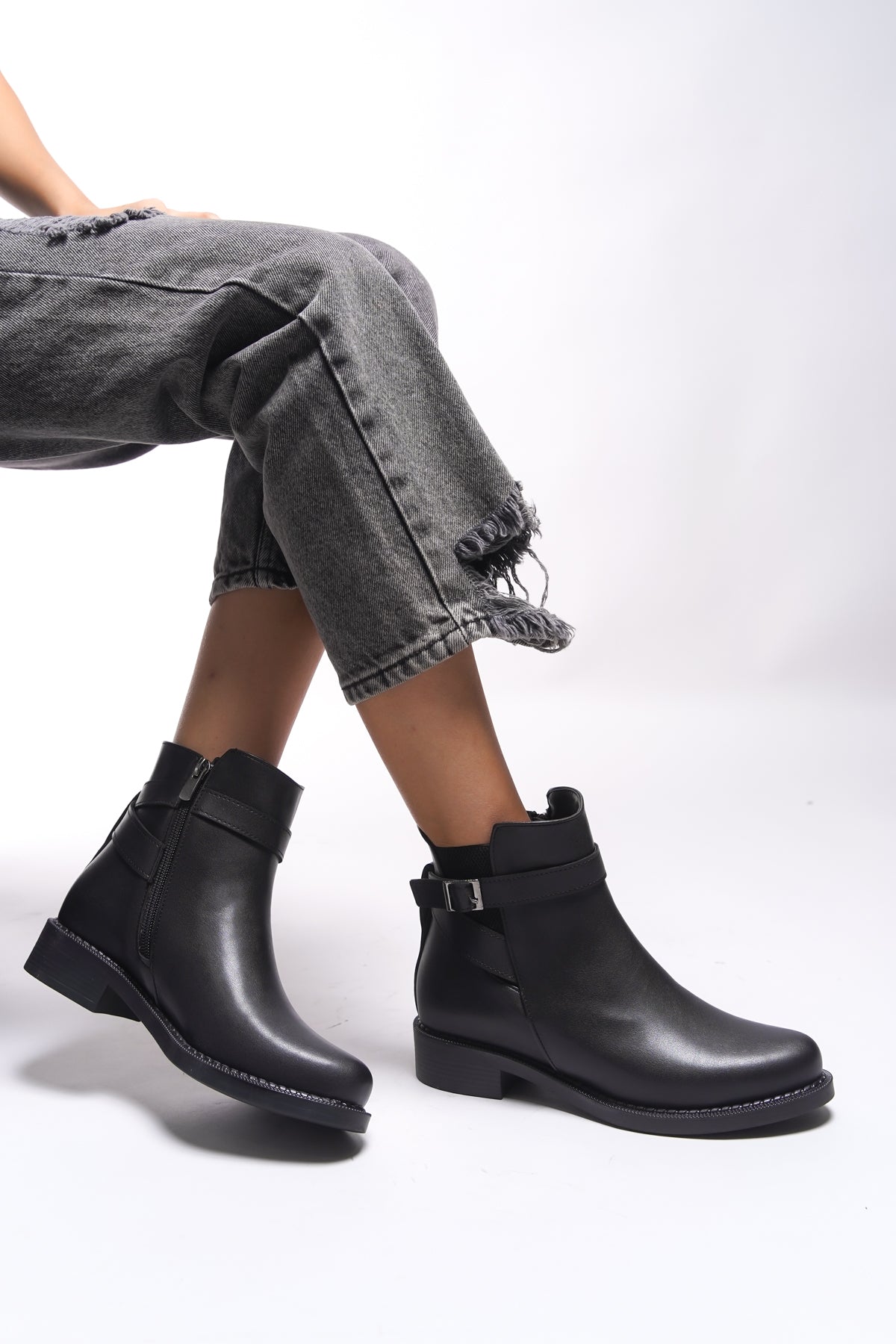 Riccon Elyedelia Kadın Toka Detaylı Lastikli Bot 0012452