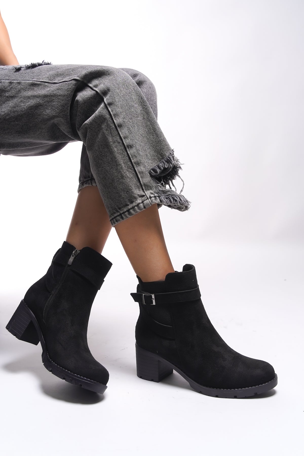 Riccon Lilixipha Kadın Toka Detaylı Lastikli Topuklu Bot 0012730