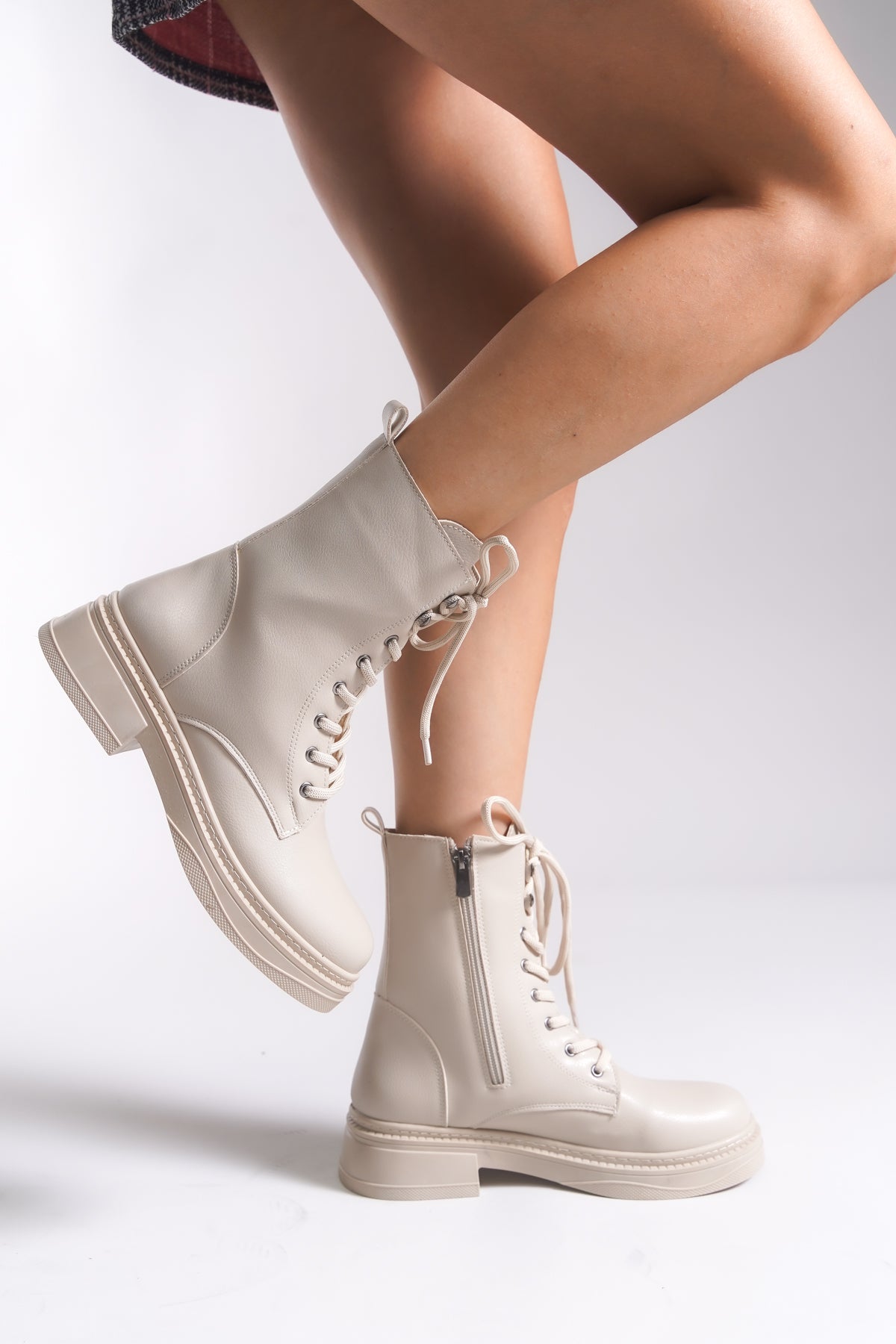 Riccon Isolshia Kadın Postal Bot 0012701