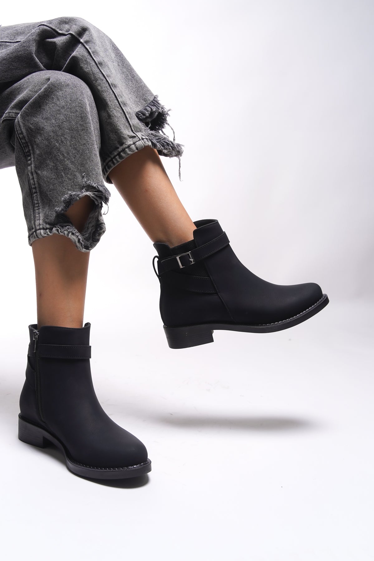 Riccon Elyedelia Kadın Toka Detaylı Lastikli Bot 0012452