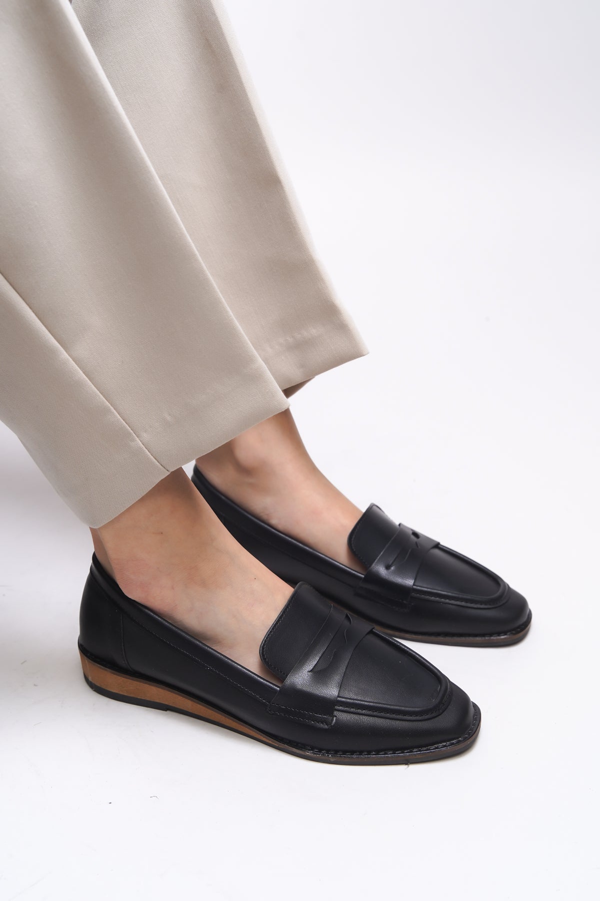 Riccon Aviraele Kadın Loafer 0012200 Siyah Cilt