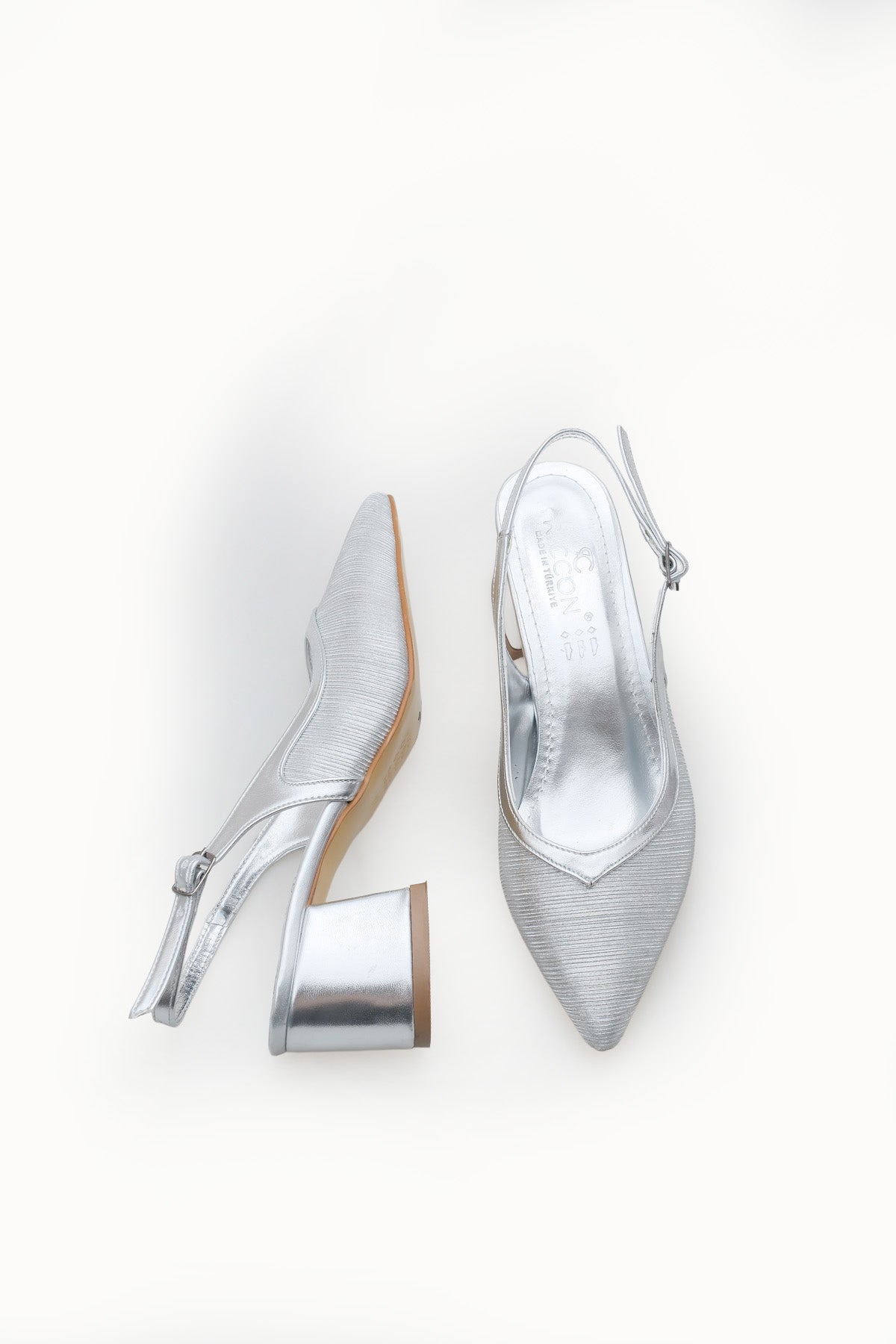 Riccon Kadın Sivri Burunlu Arkası Açık Topuklu Ayakkabı 0012453 Gümüş Dokulu