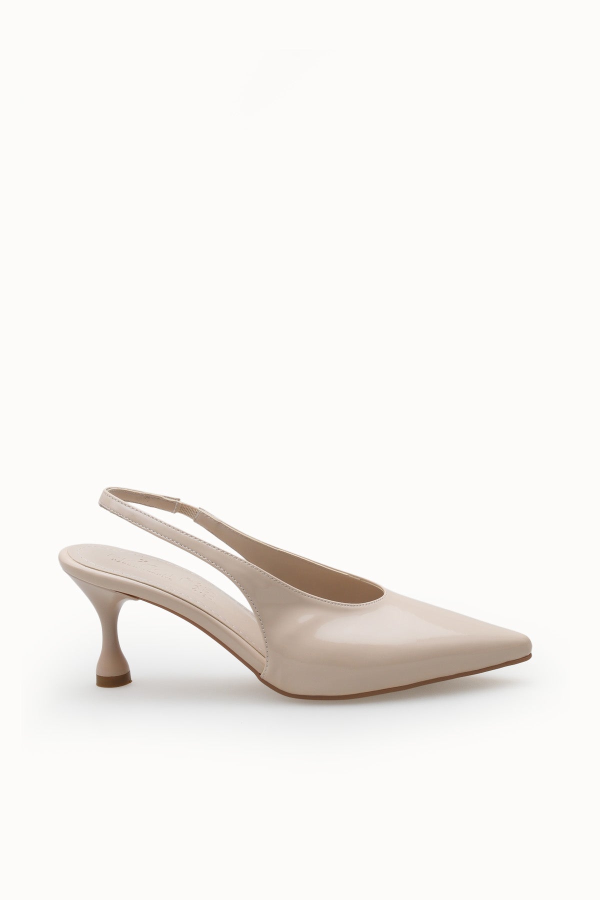 Riccon Kadın Sivri Burunlu Arkası Açık İnce Topuklu Ayakkabı 0012560 Ten Rugan