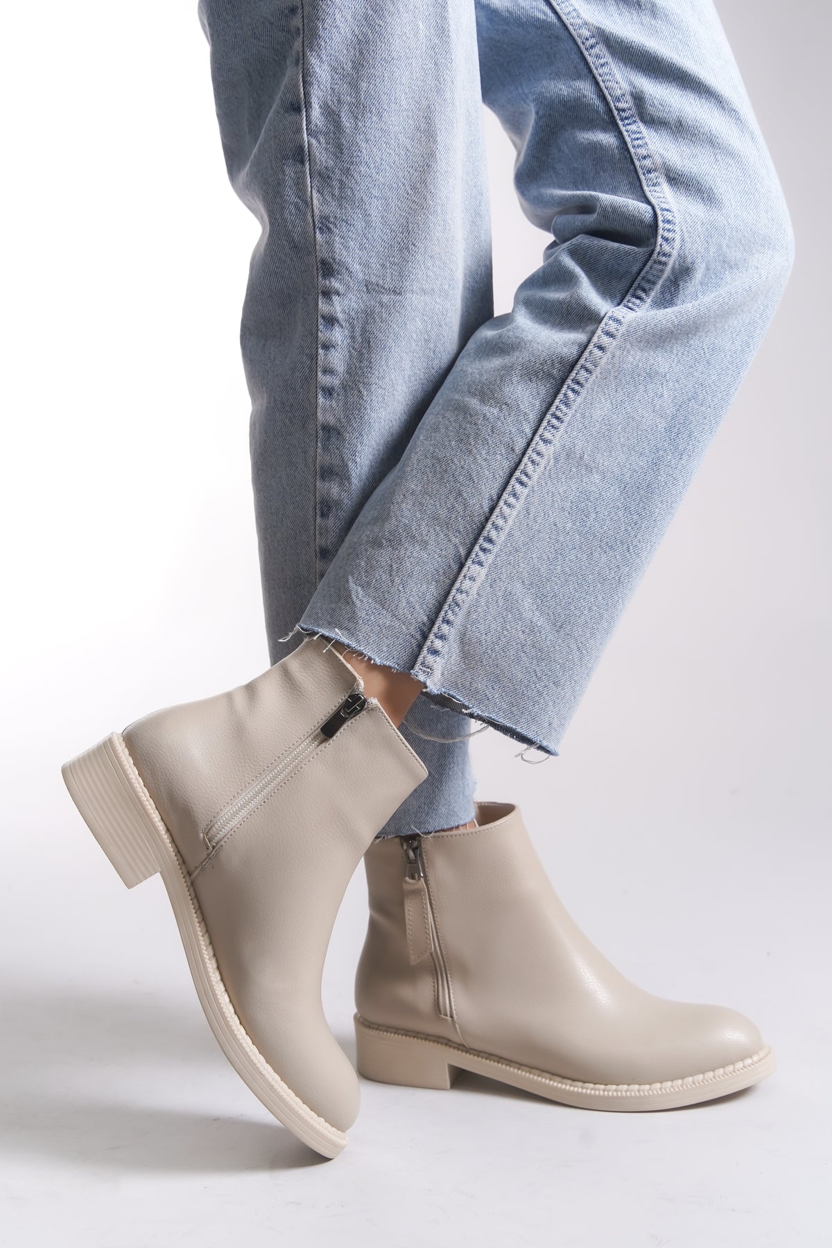 Riccon Kadın Bot 00120040