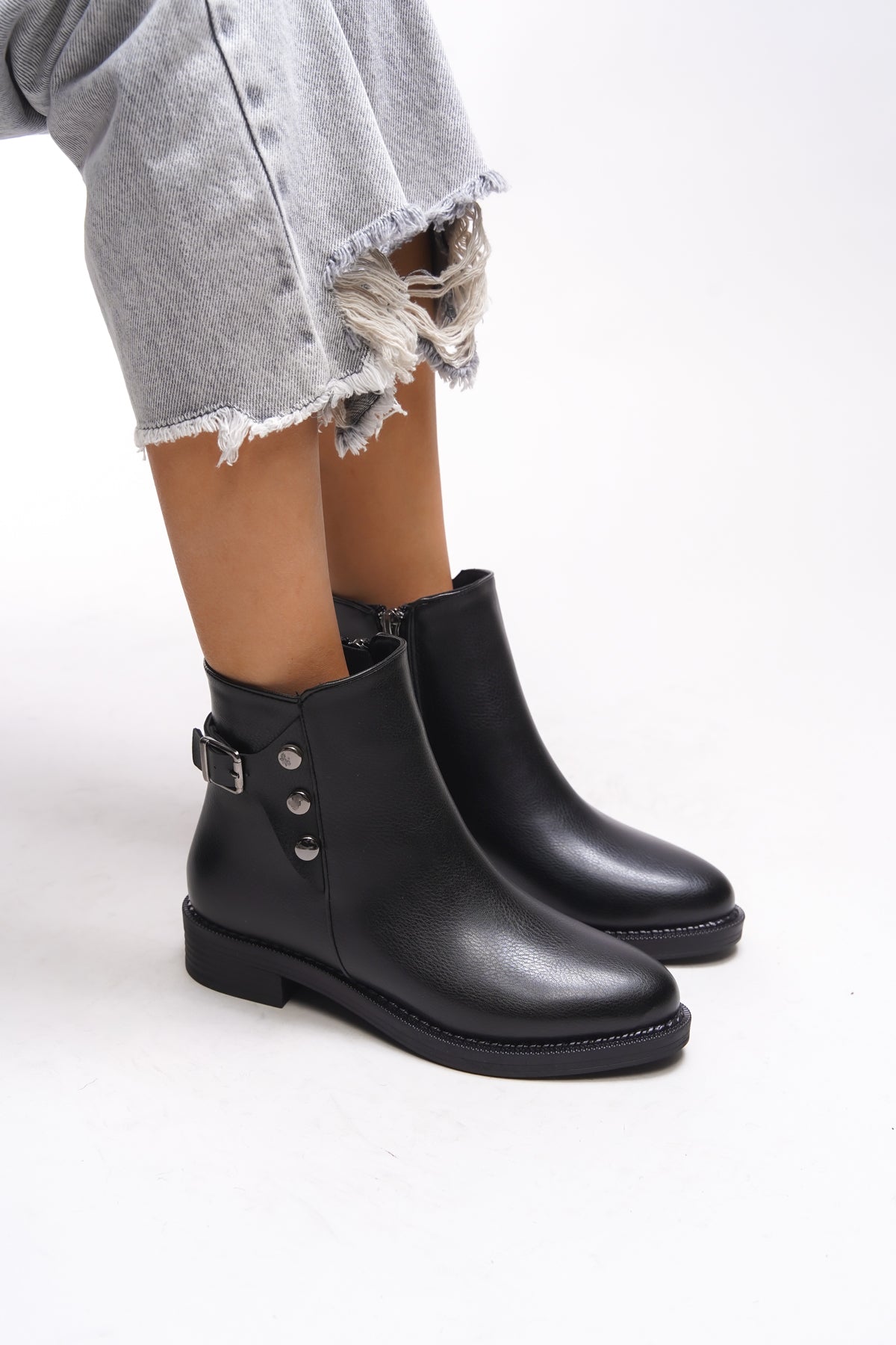 Riccon Heshrari Kadın Bot 0012072