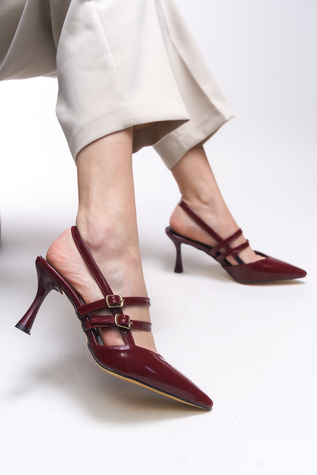 Riccon Qilyrra Kadın Sivri Burun Topuklu Ayakkabı 00128306