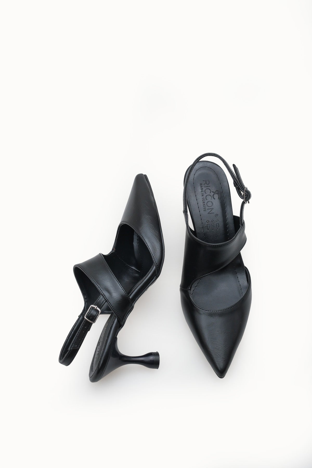 Riccon Kadın Sivri Burunlu Arkası Açık İnce Topuklu Ayakkabı 0012561 Siyah Cilt