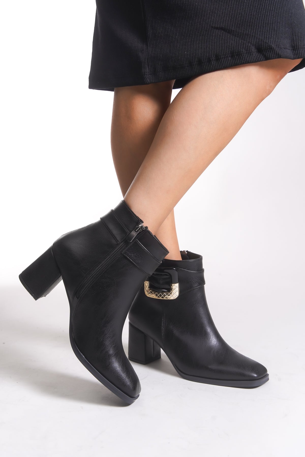 Riccon Kadın Toka Detaylı Topuklu Bot 00121050