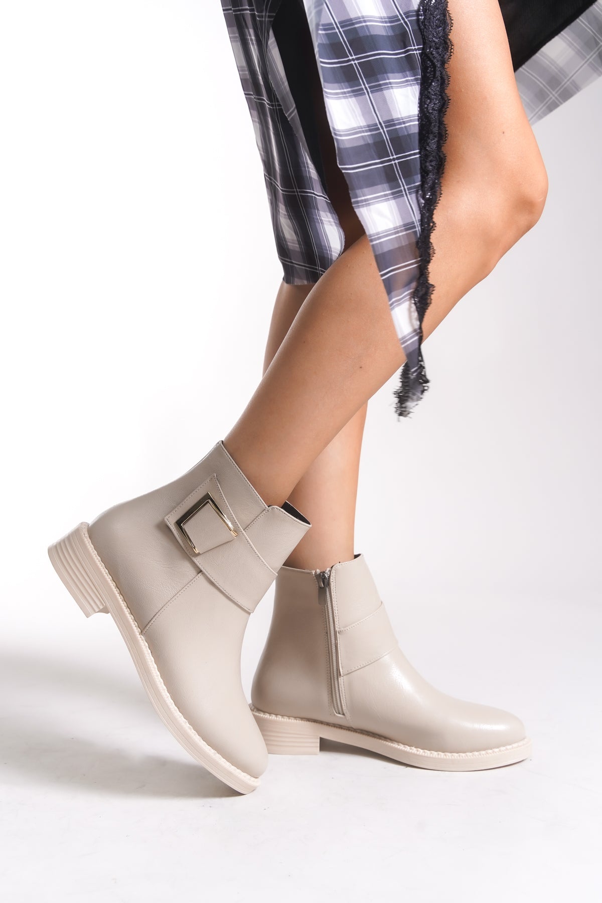 Riccon Arkuvena Kadın Bot 0012097