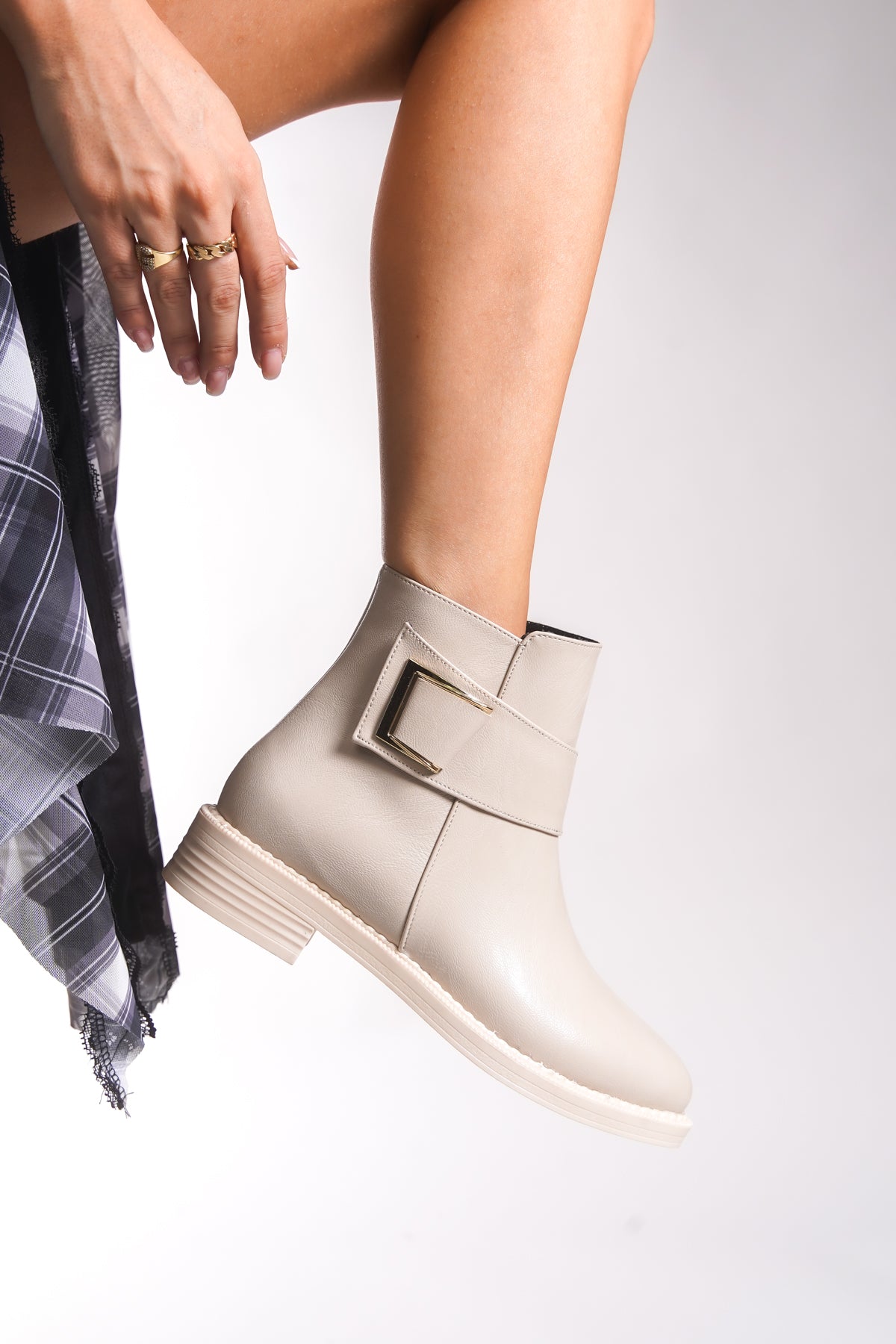 Riccon Arkuvena Kadın Bot 0012097