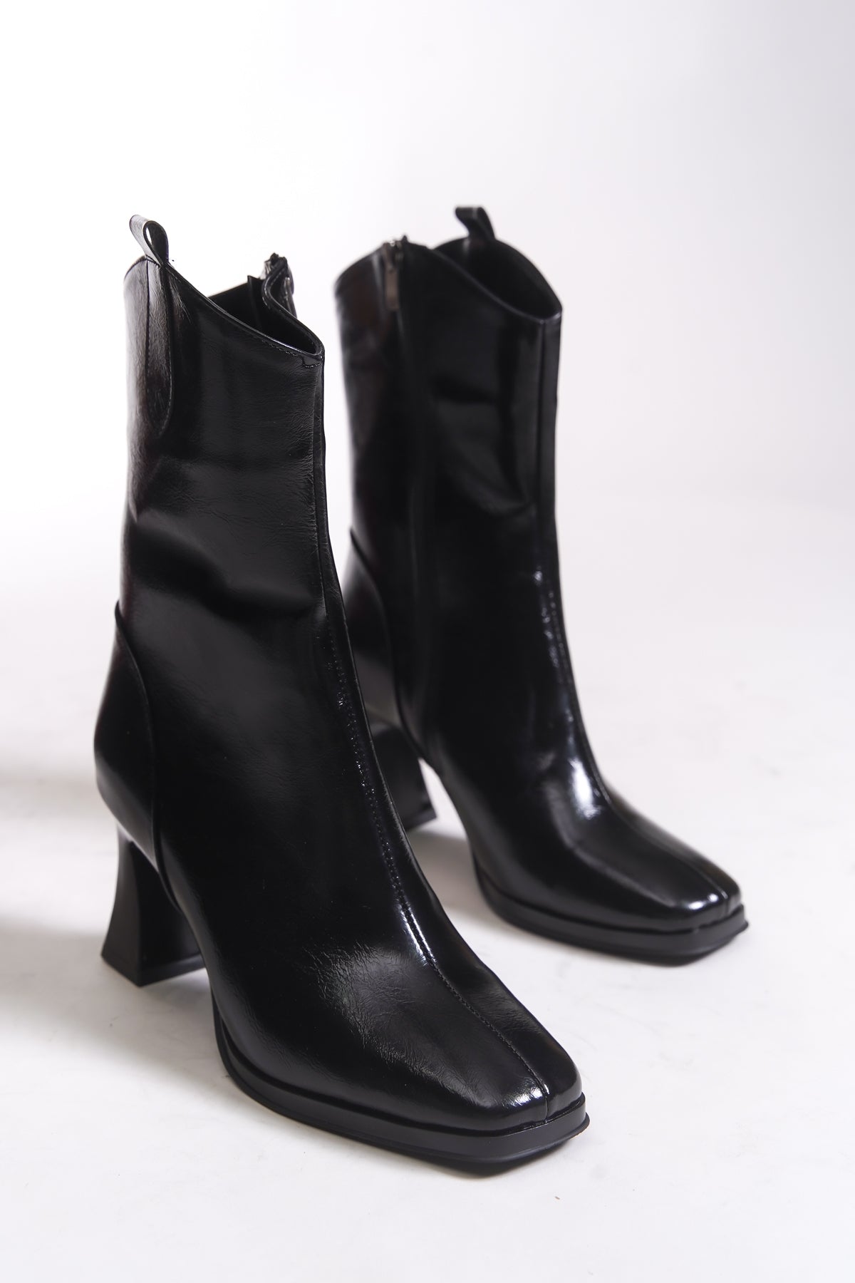 Riccon Qhicase Kadın Yüksek Topuklu Kısa Çizme 0012805