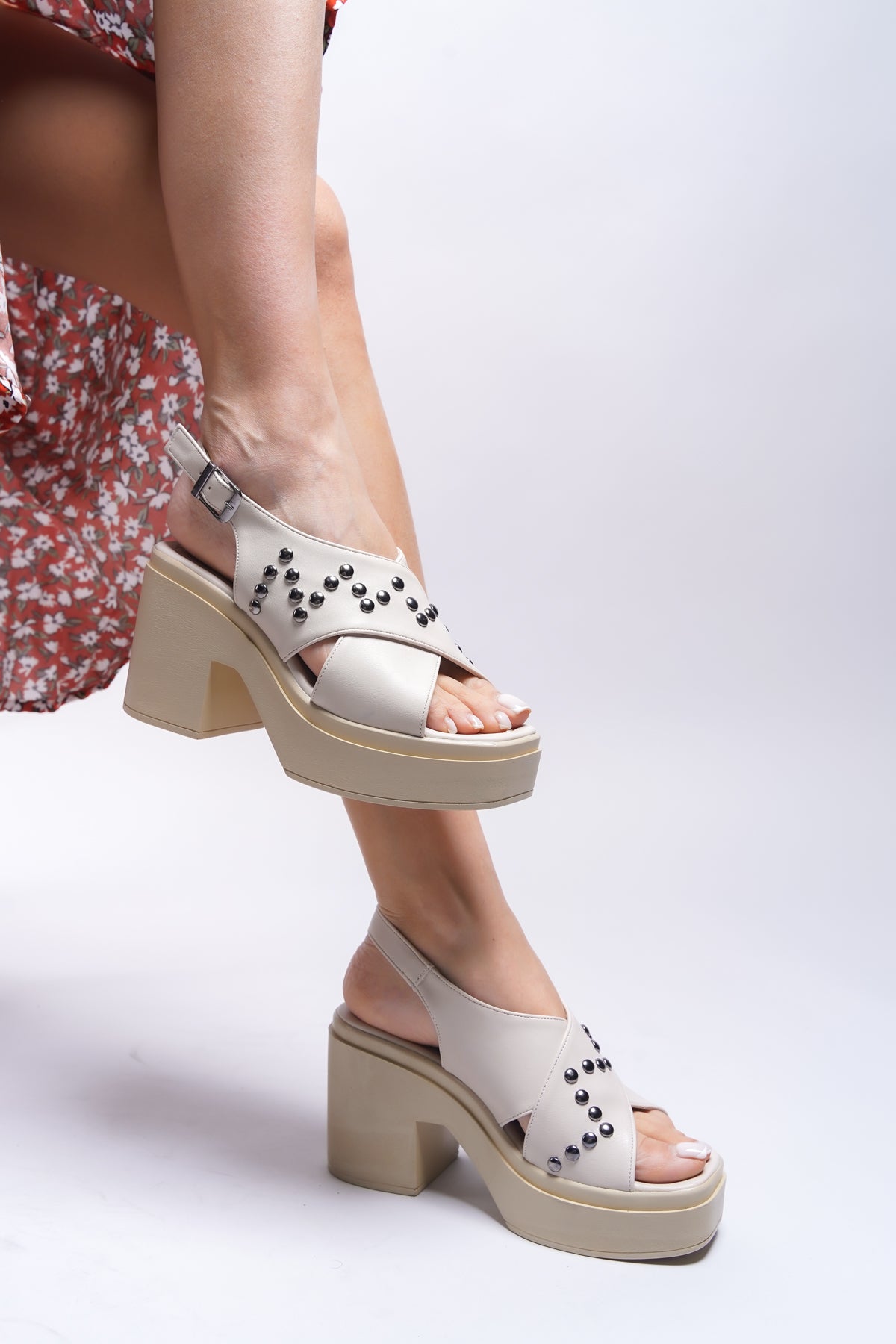 Riccon Ilyataesi Kadın Topuklu Sandalet 0012210