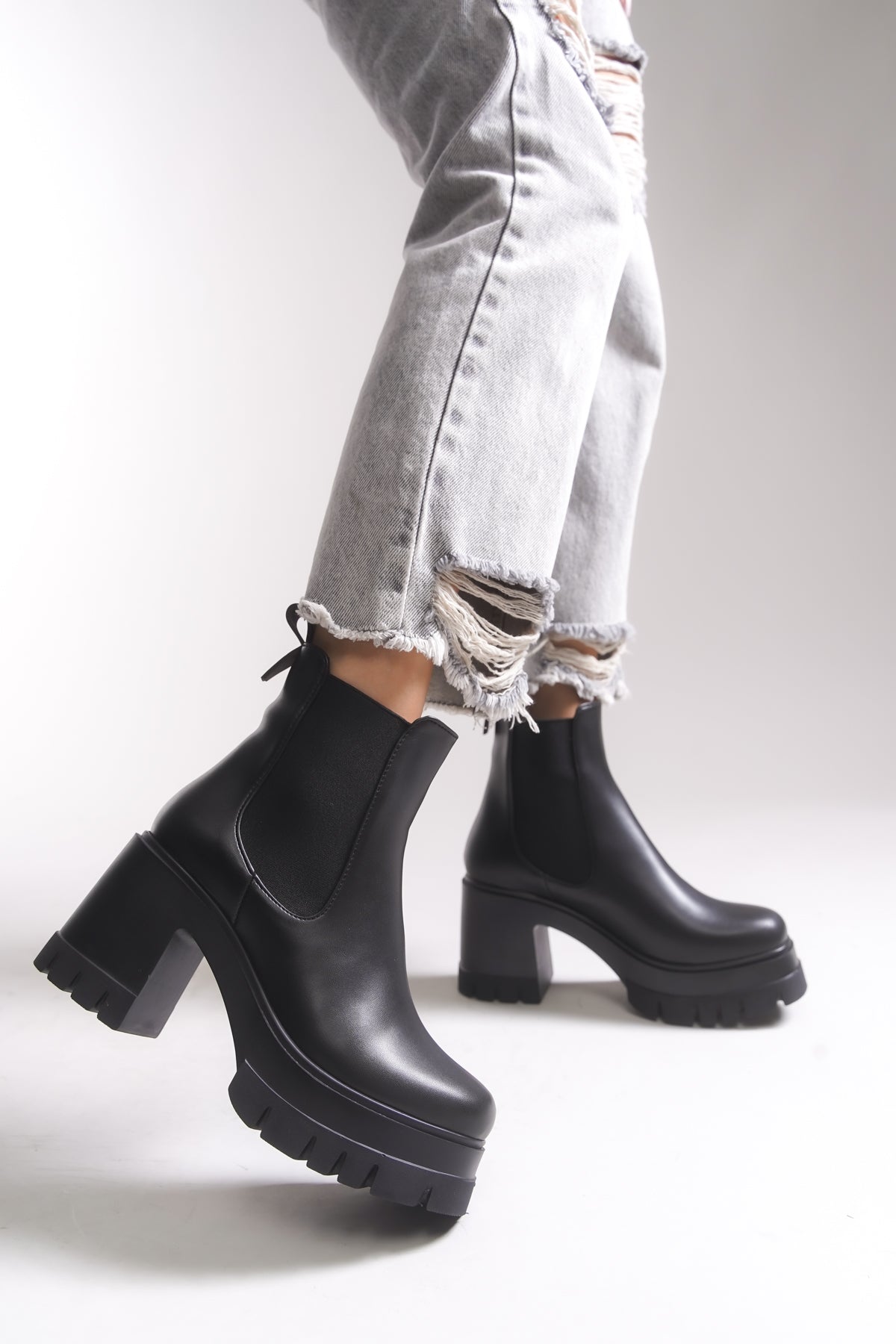 Riccon Nyendorei Kadın Topuklu Bot 0012502