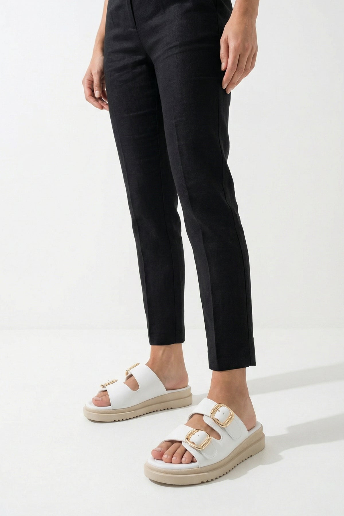 Riccon Kadın Çift Tokalı Terlik 00120403 Beyaz