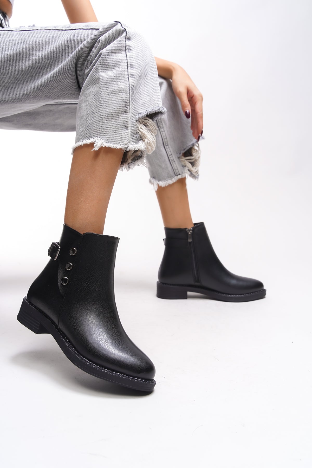 Riccon Heshrari Kadın Bot 0012072