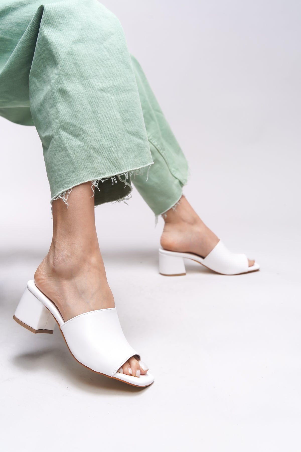 Riccon Wolrithe Kadın Topuklu Terlik 0012125