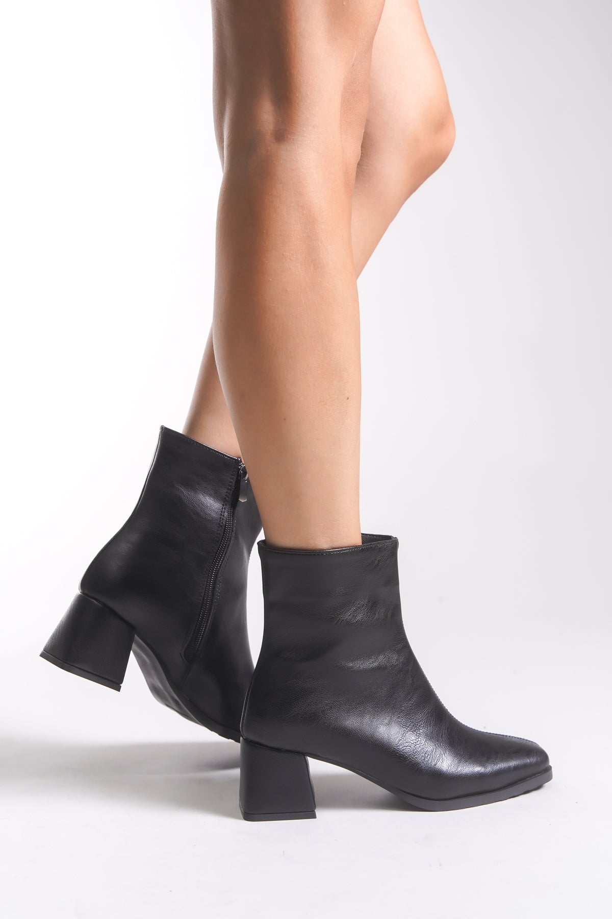 Riccon Kadın Topuklu Bot 00120025