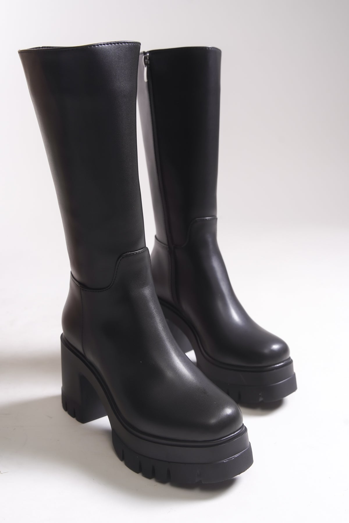 Riccon Lvamel Kadın Diz Altı Topuklu Çizme 0012501