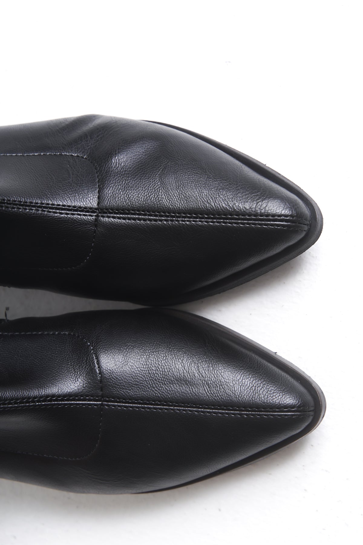 Riccon Kadın Topuklu Sivri Burun Streç Bot 0012800