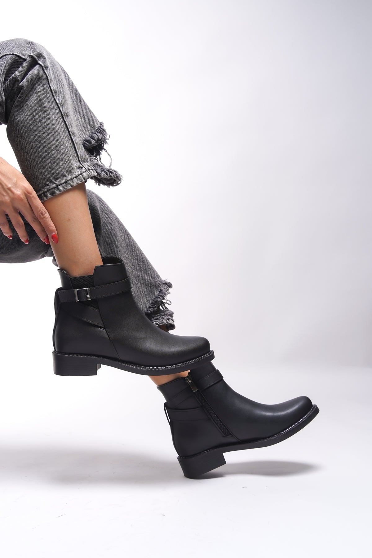 Riccon Elyedelia Kadın Toka Detaylı Lastikli Bot 0012452