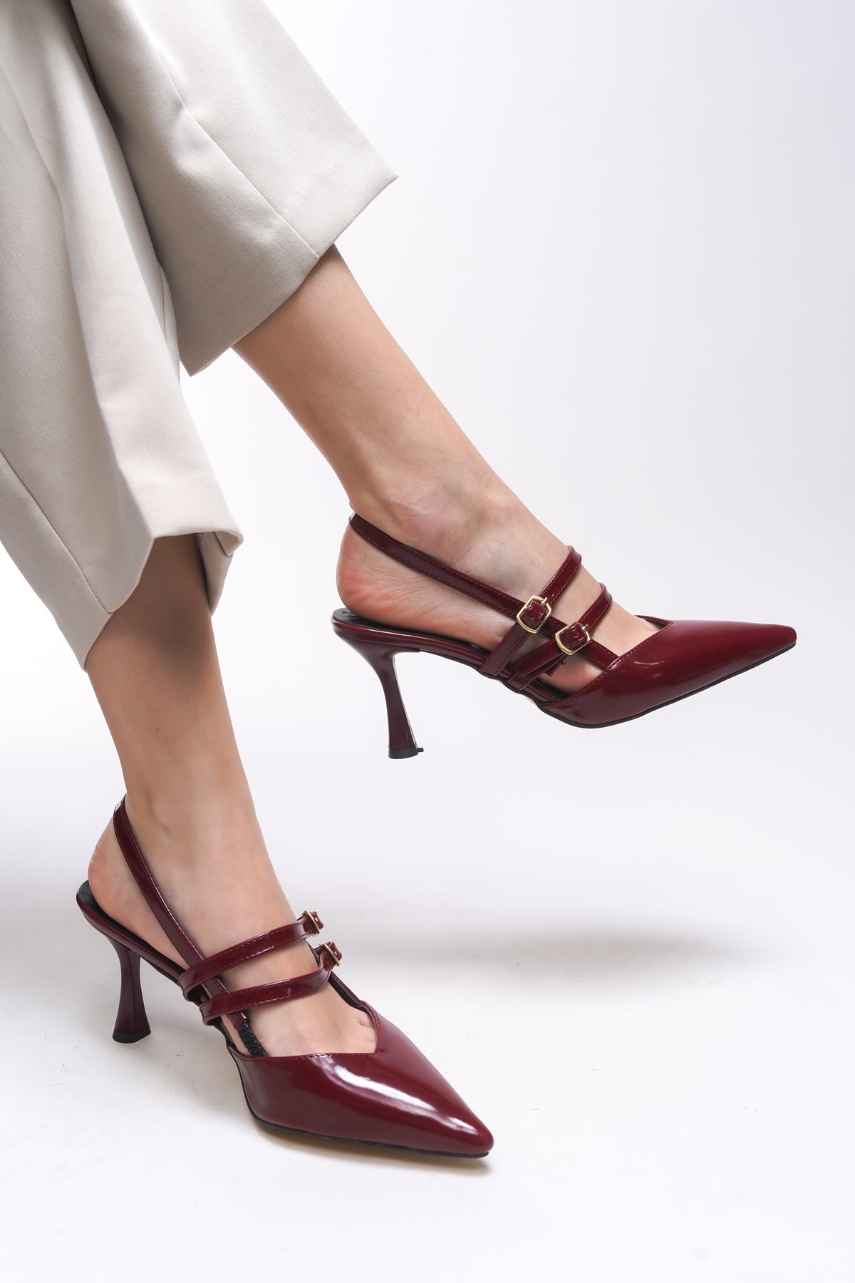 Riccon Qilyrra Kadın Sivri Burun Topuklu Ayakkabı 00128306