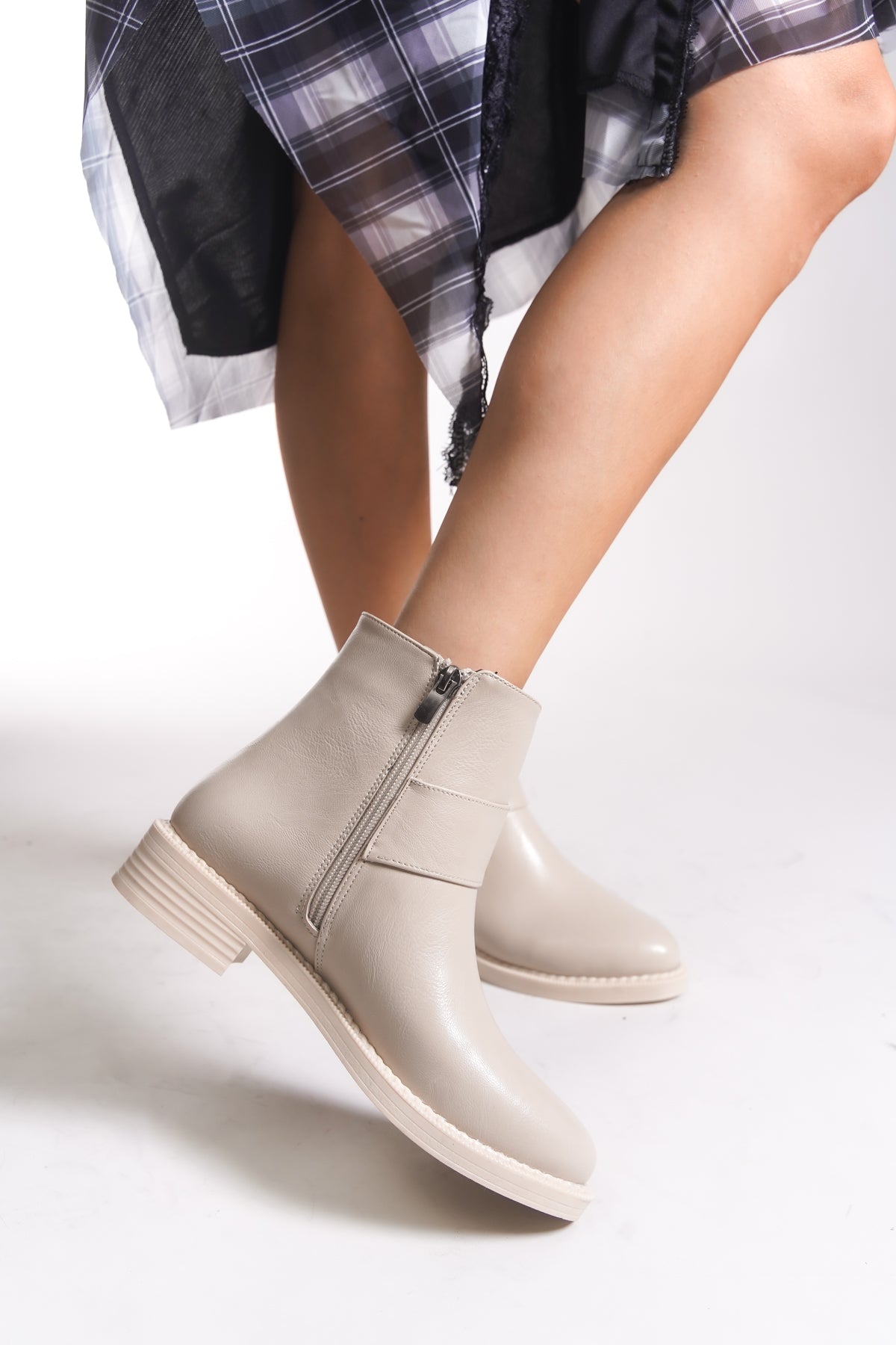 Riccon Arkuvena Kadın Bot 0012097