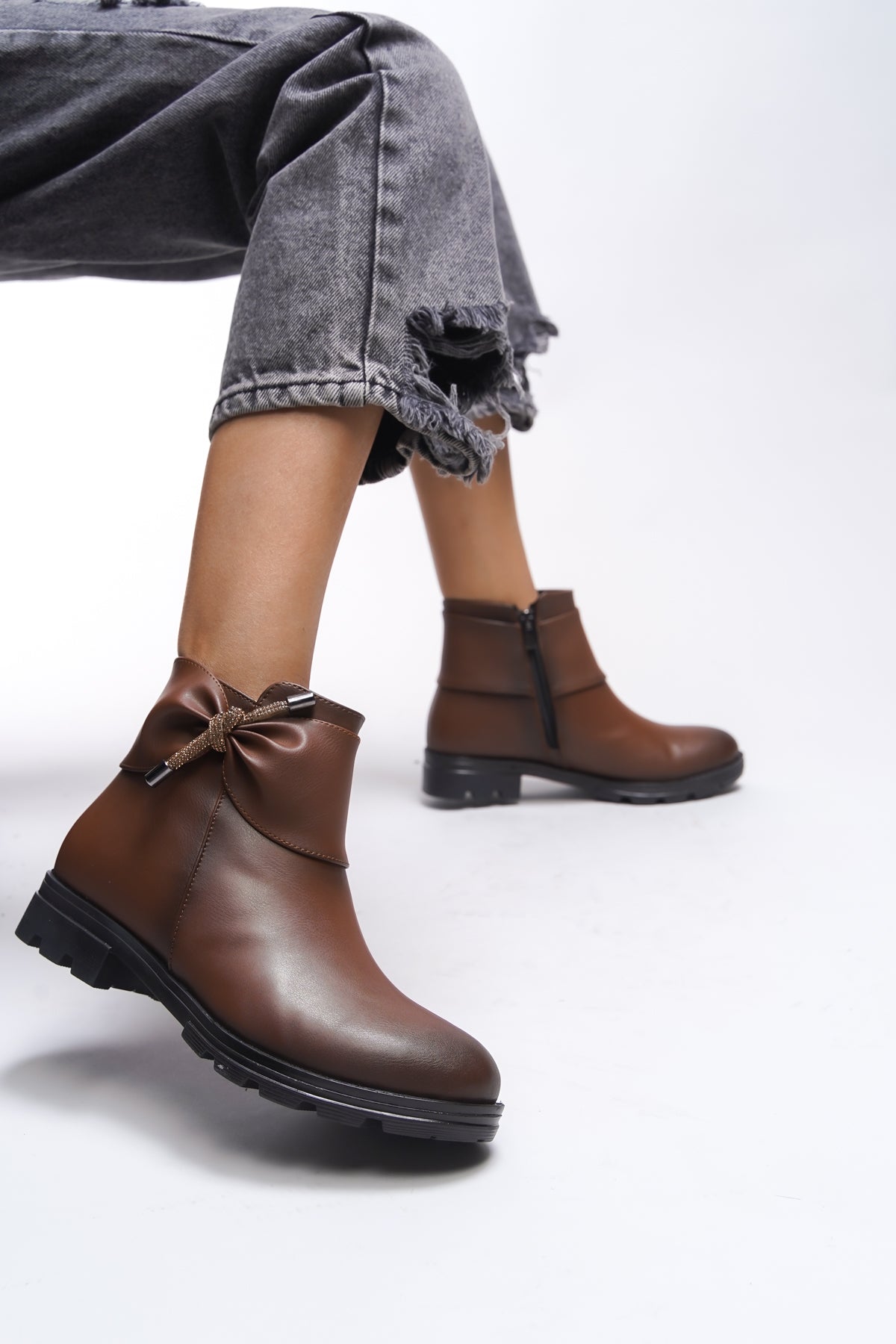 Riccon Gaenledha Kadın Kurdele ve Taş Detaylı Bot