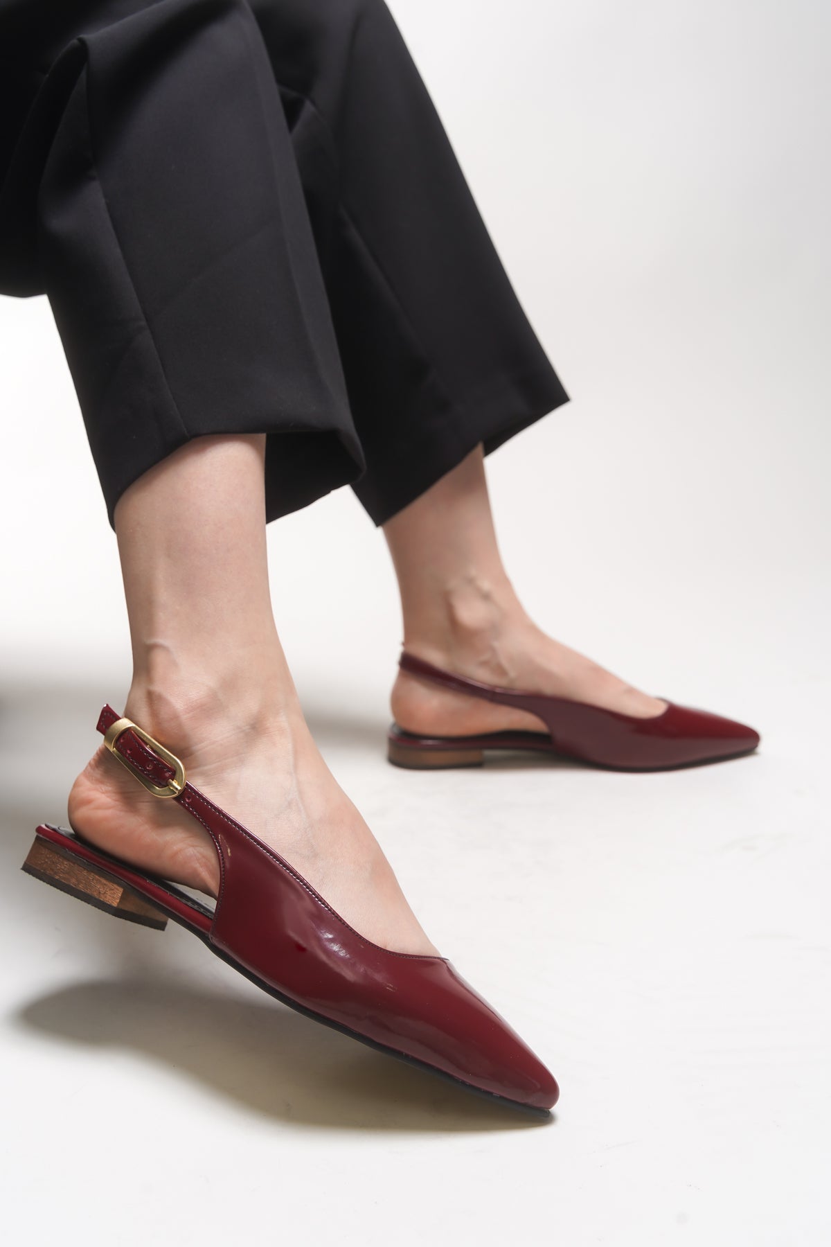 Riccon Issagalyn Kadın Sivri Burunlu Topuklu Ayakkabı 0012111