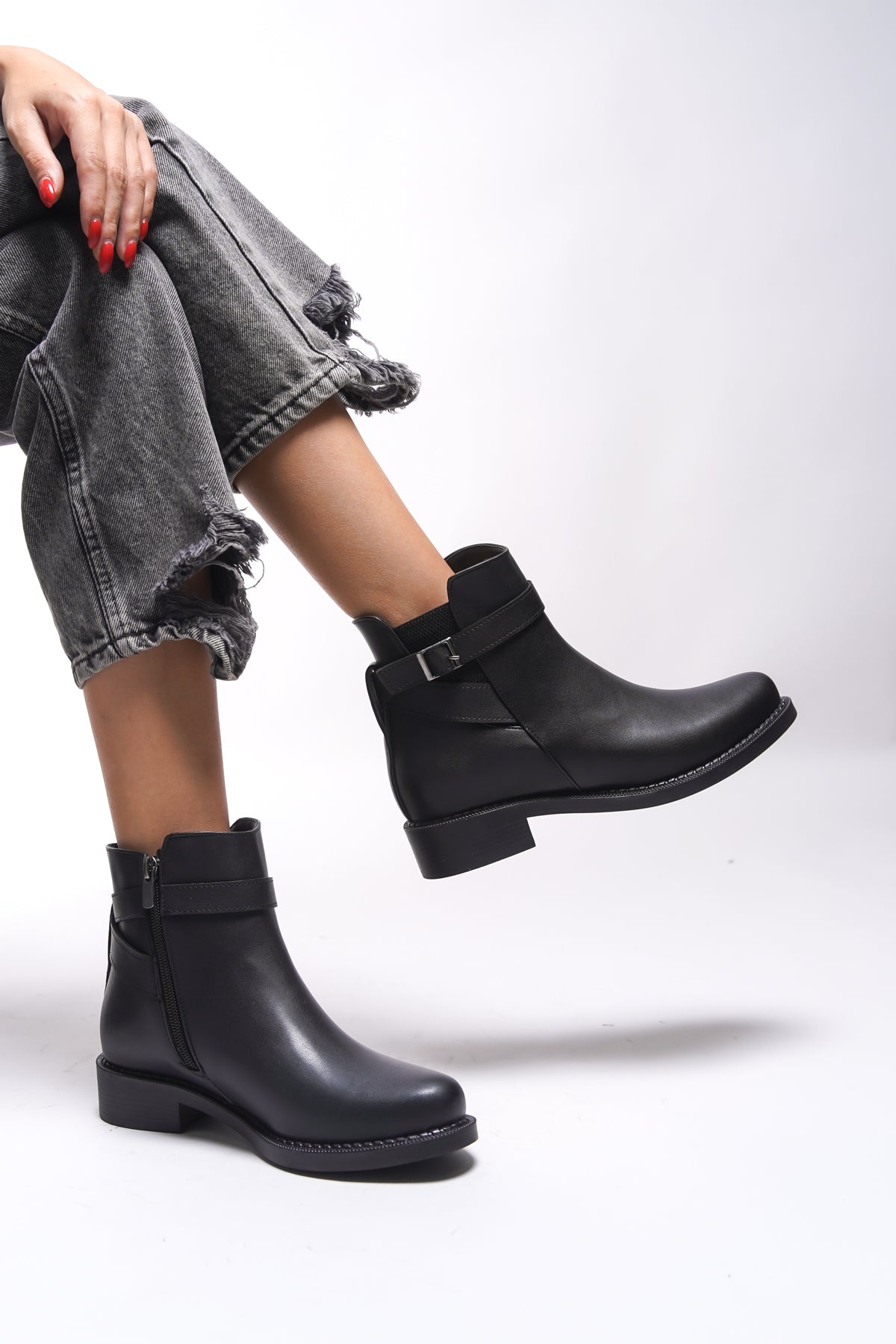 Riccon Elyedelia Kadın Toka Detaylı Lastikli Bot 0012452