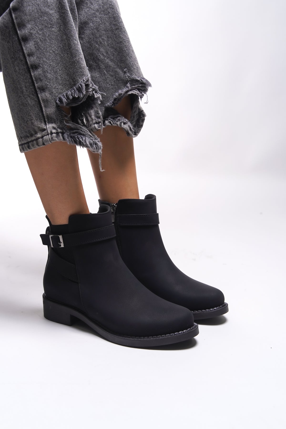 Riccon Elyedelia Kadın Toka Detaylı Lastikli Bot 0012452