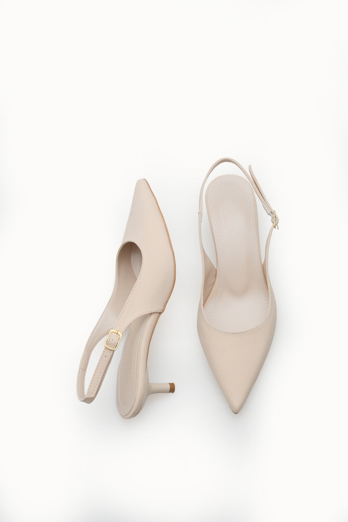 Riccon Kadın Sivri Burunlu Arkası Açık İnce Topuklu Ayakkabı 0012200 Mat Ten