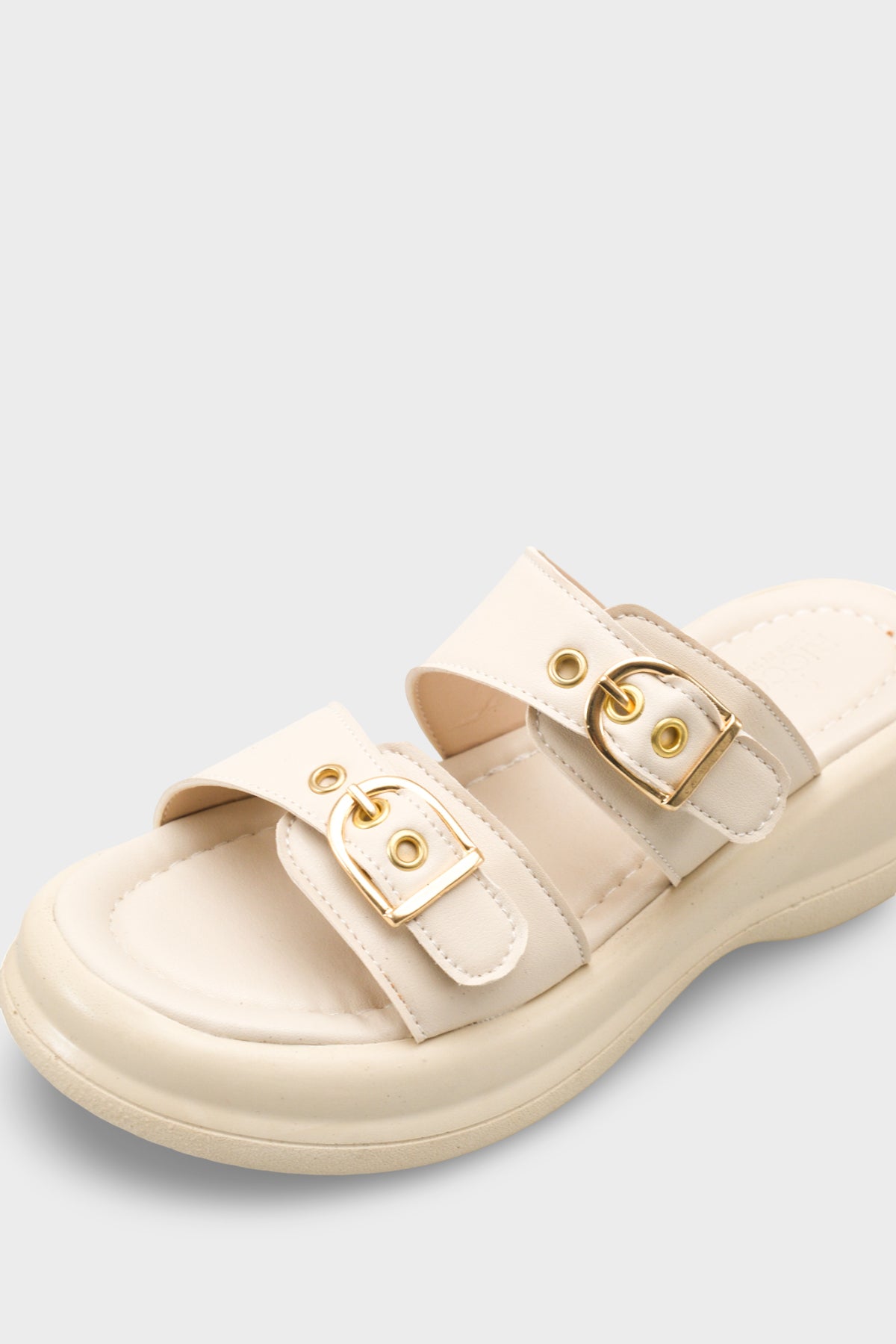 Riccon Kadın Çift Tokalı Terlik 00121027 Bej